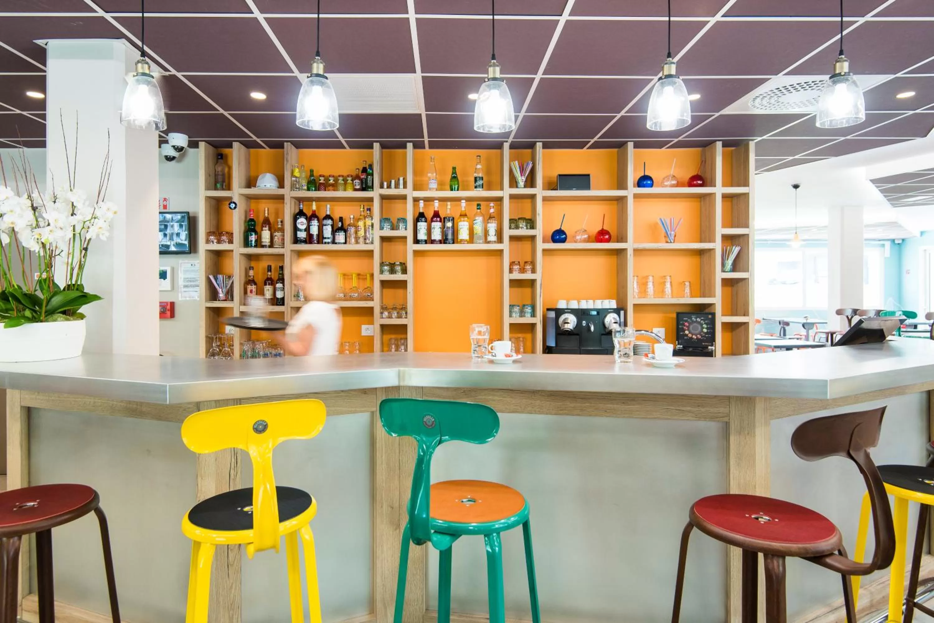 Lounge or bar, Lounge/Bar in Ibis Styles Sallanches Pays du Mont-Blanc