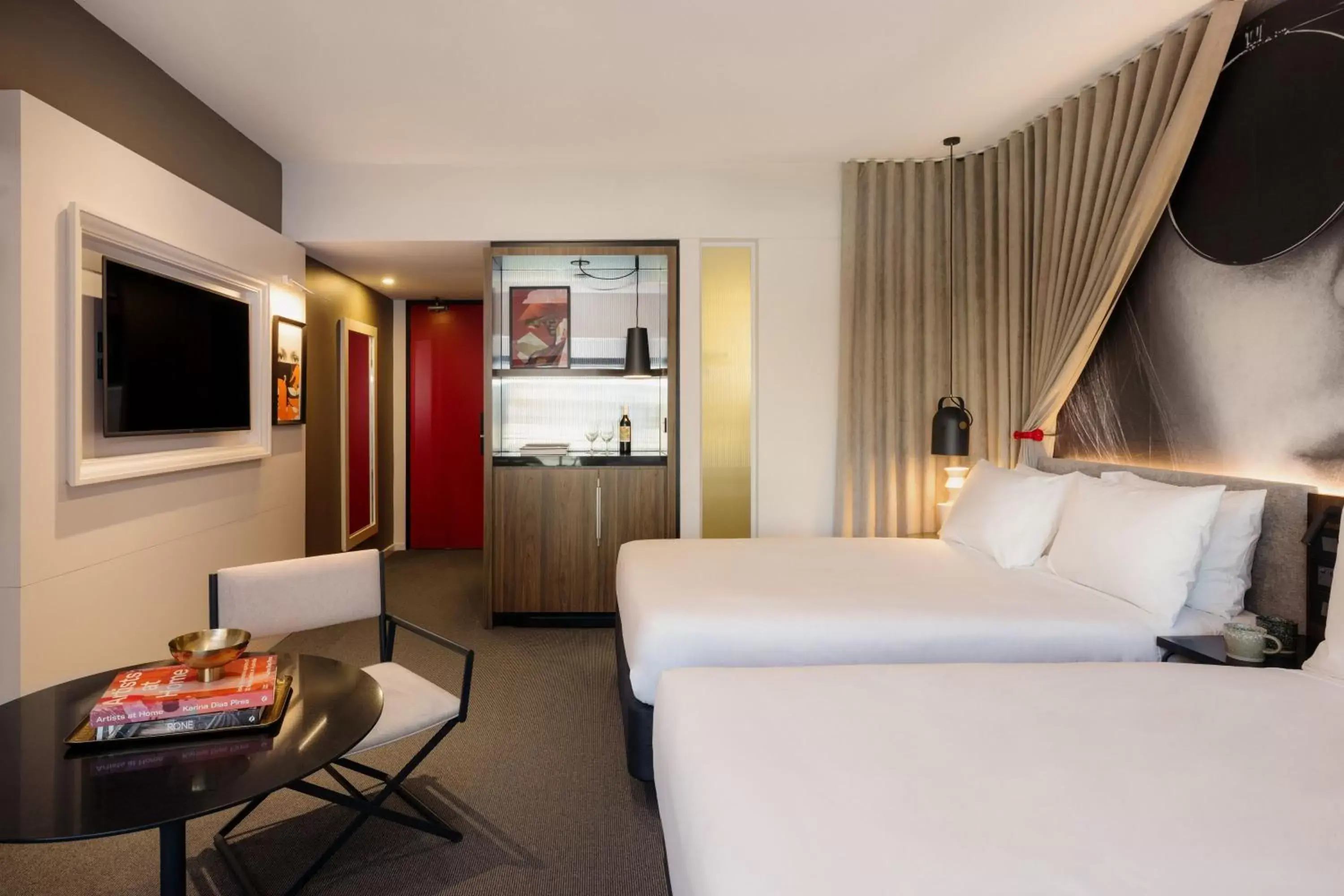 Guests, Bed in Hotel Indigo Melbourne on Flinders, an IHG Hotel