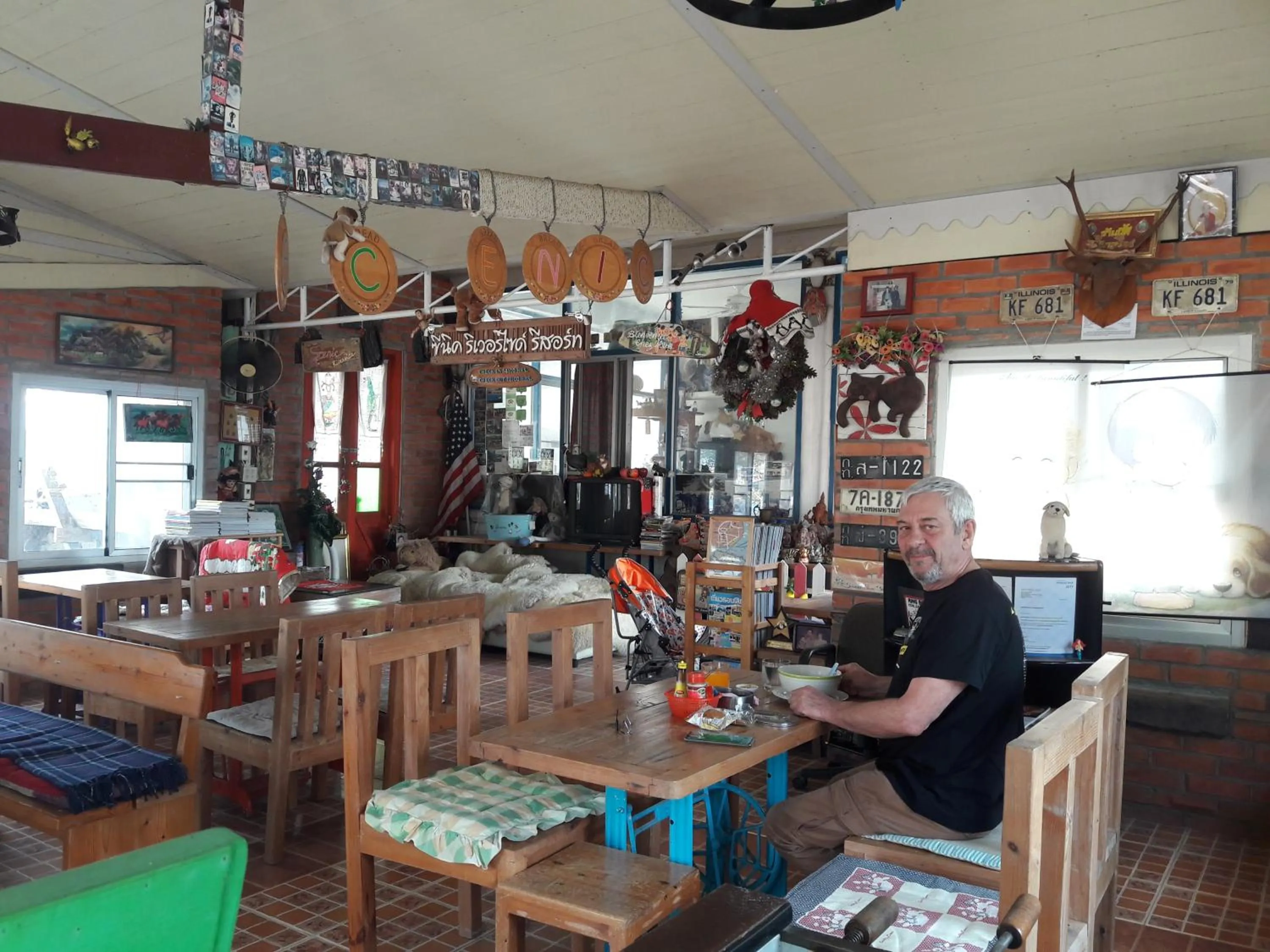 Scenic Riverside Resort