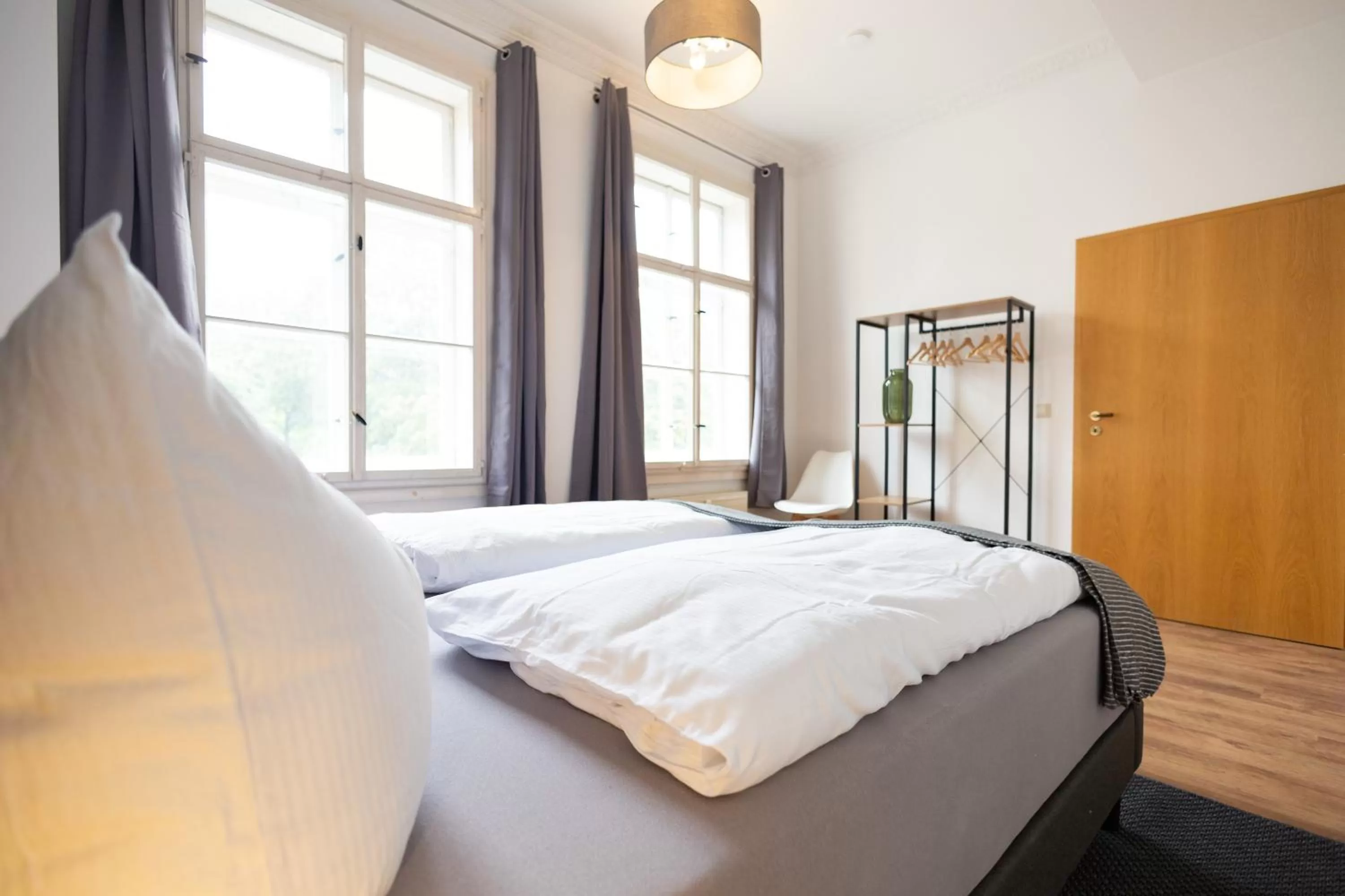 Bed in Apartments an der Oper - Innenstadt - Zentral - Küche - Wifi - Powered by Ko-Living