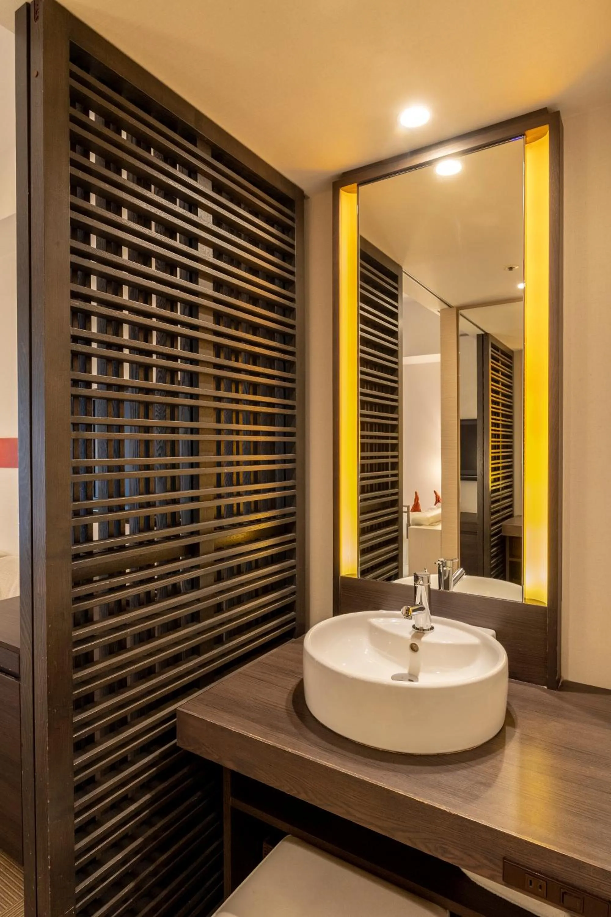 Photo of the whole room in Hotel Keihan Tokyo Yotsuya