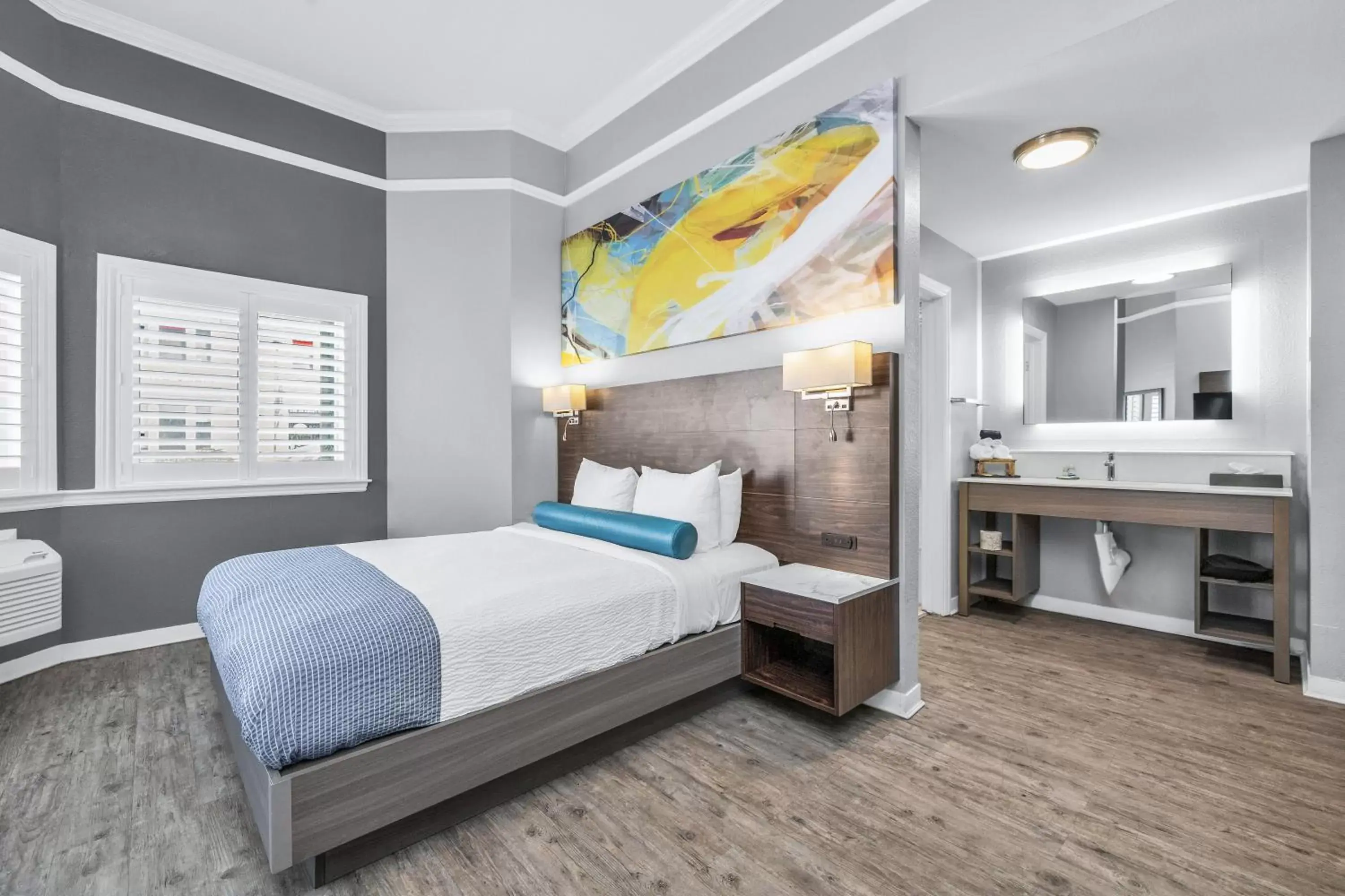 Bed in Inn at Rockaway San Francisco Pacifica Bed in Inn at Rockaway San Francisco Pacifica