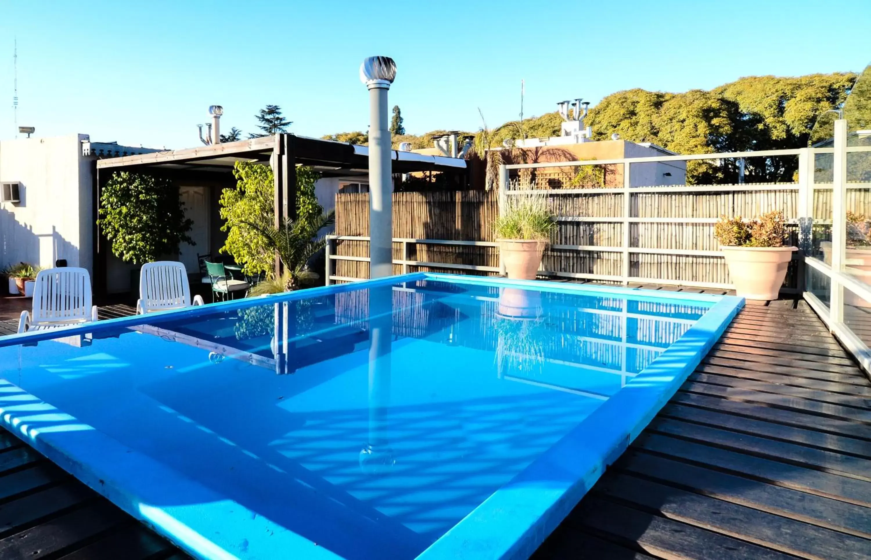 Hot Tub, Swimming Pool in Portal Plaza Suites