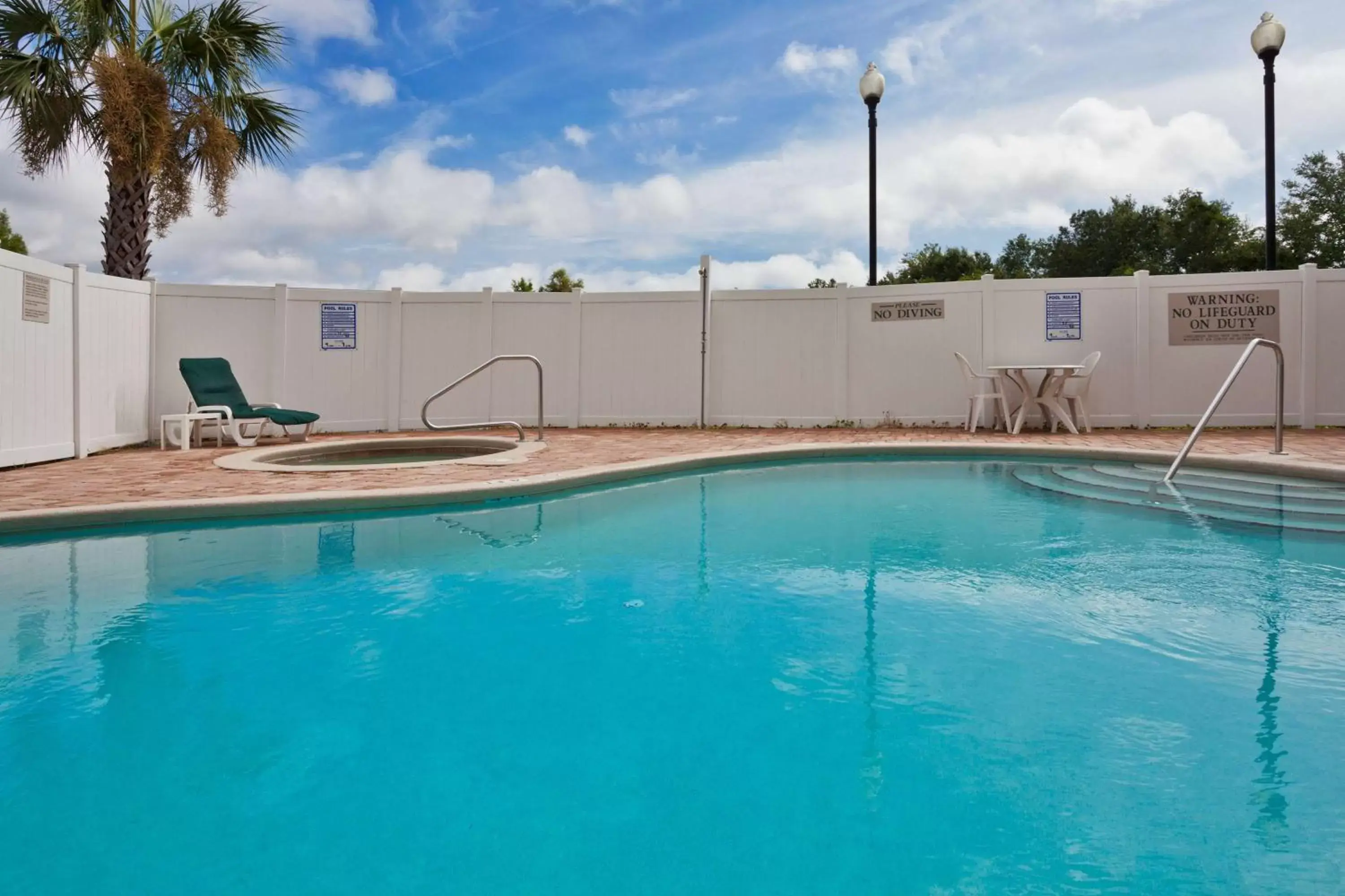 Activities, Swimming Pool in Country Inn & Suites by Radisson, Jacksonville West, FL