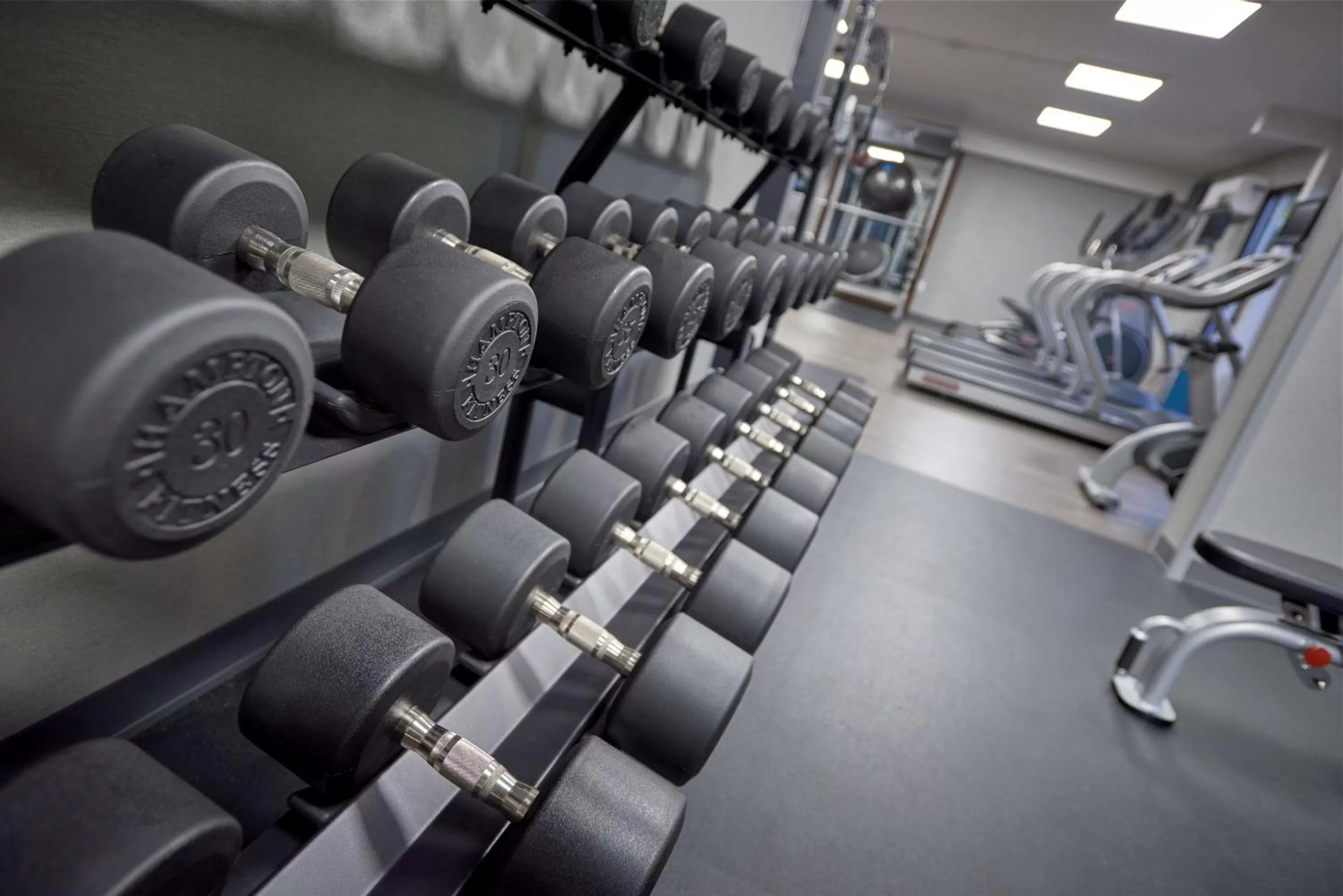 Fitness centre/facilities in Hampton Inn by Hilton Harrisburg West