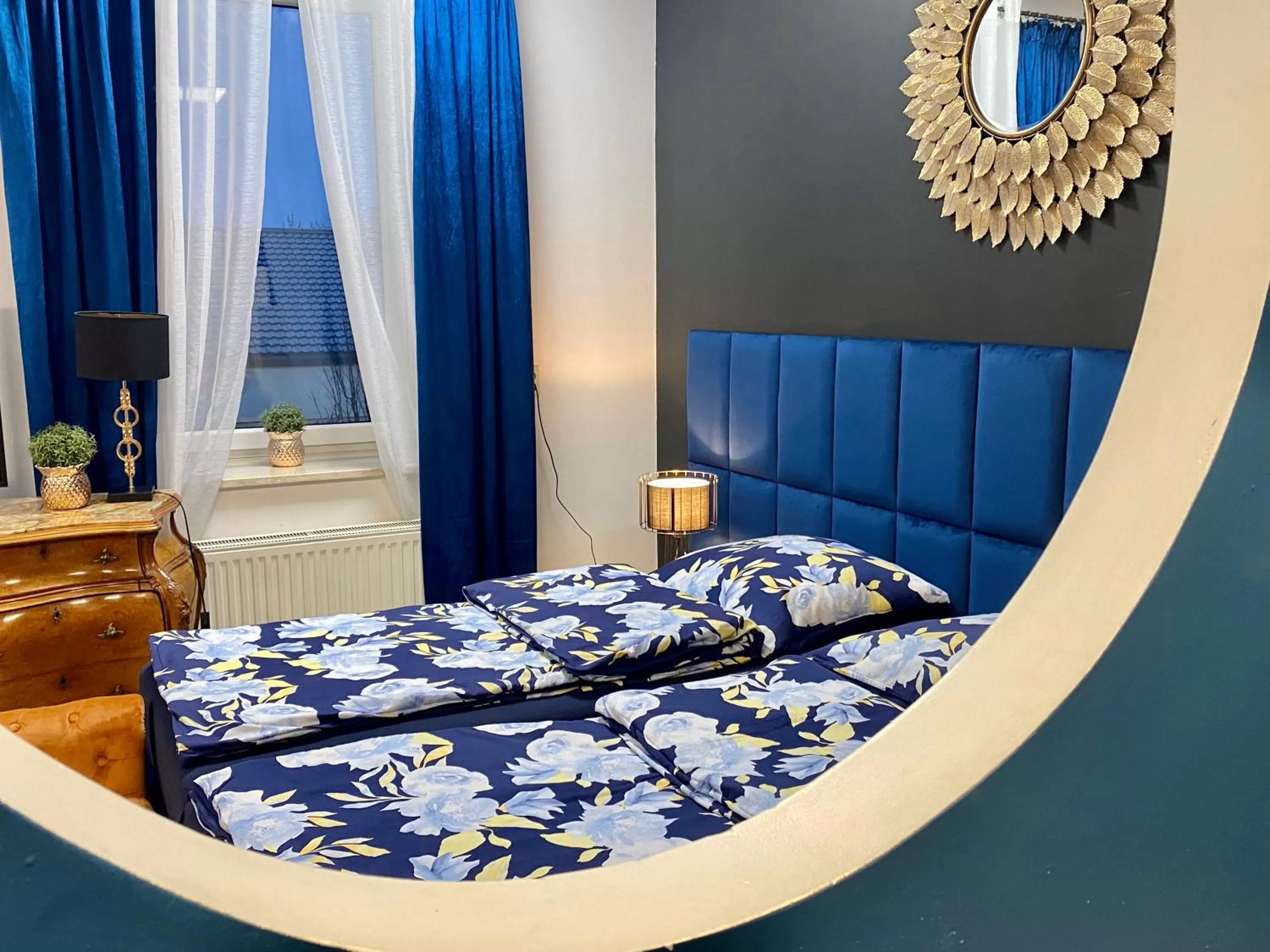 Bed in Apartamenty i pokoje „Pod Jedynką”