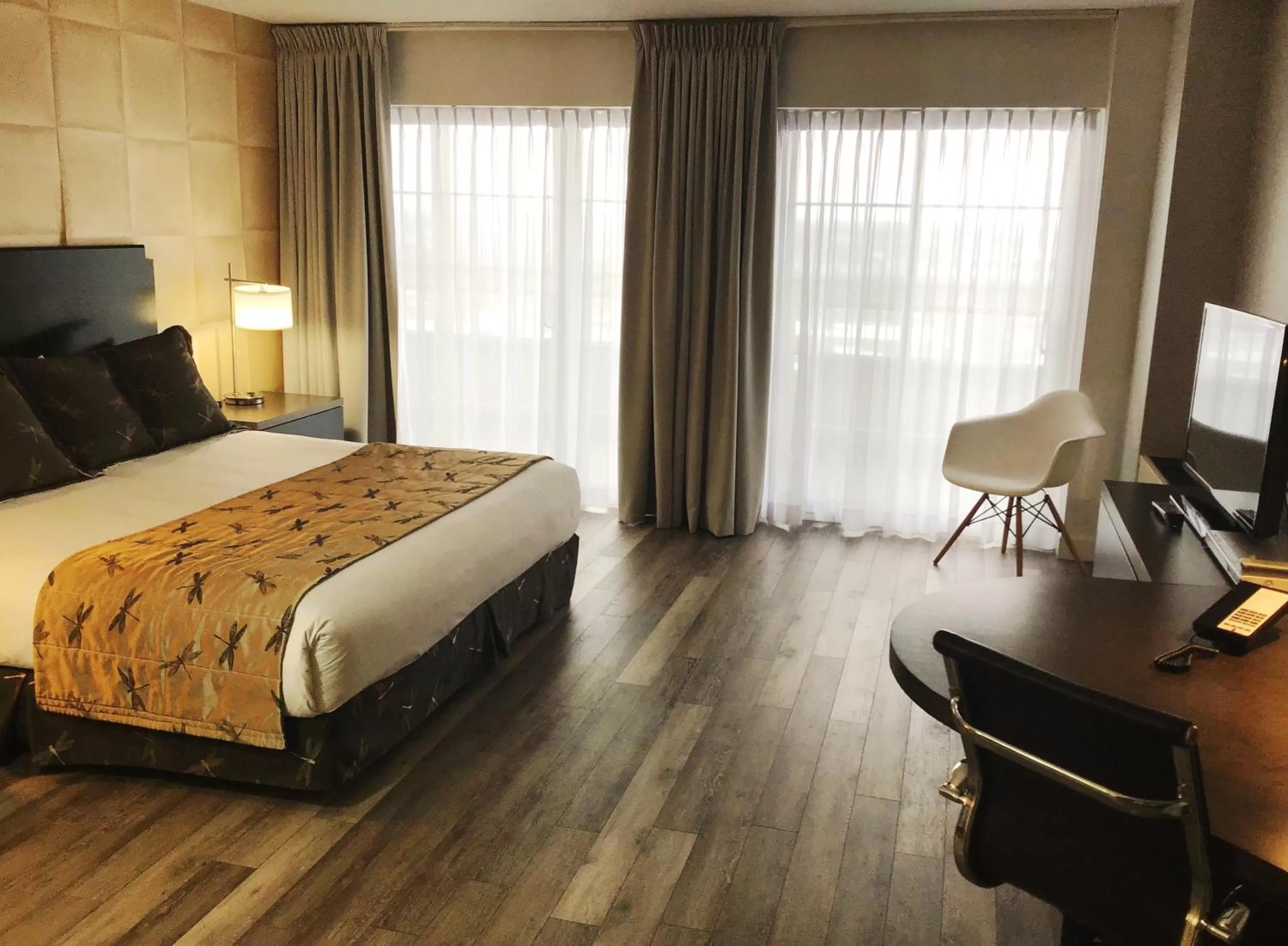 Bed in Hotel Classique