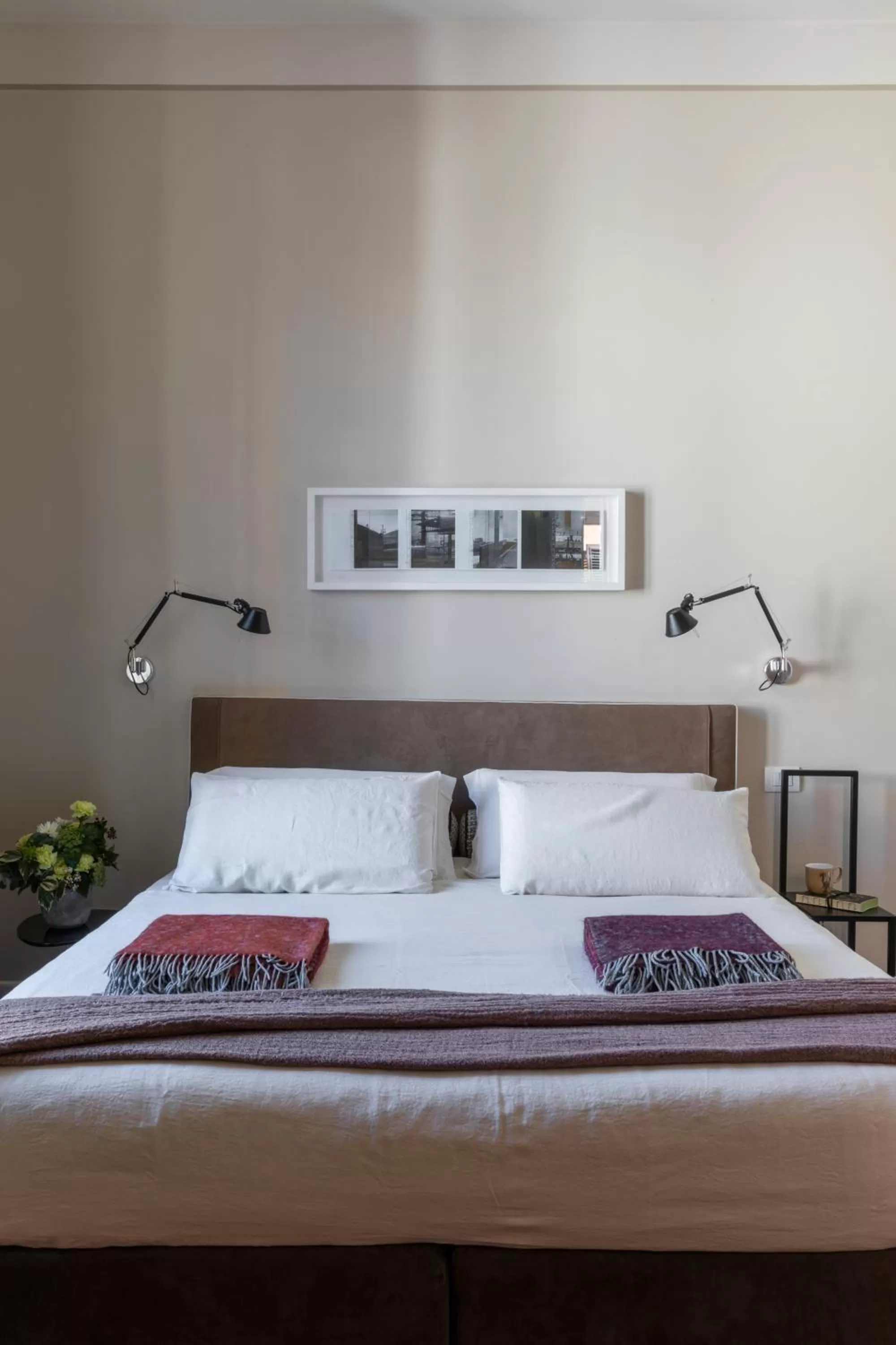 Photo of the whole room, Bed in MyNavona