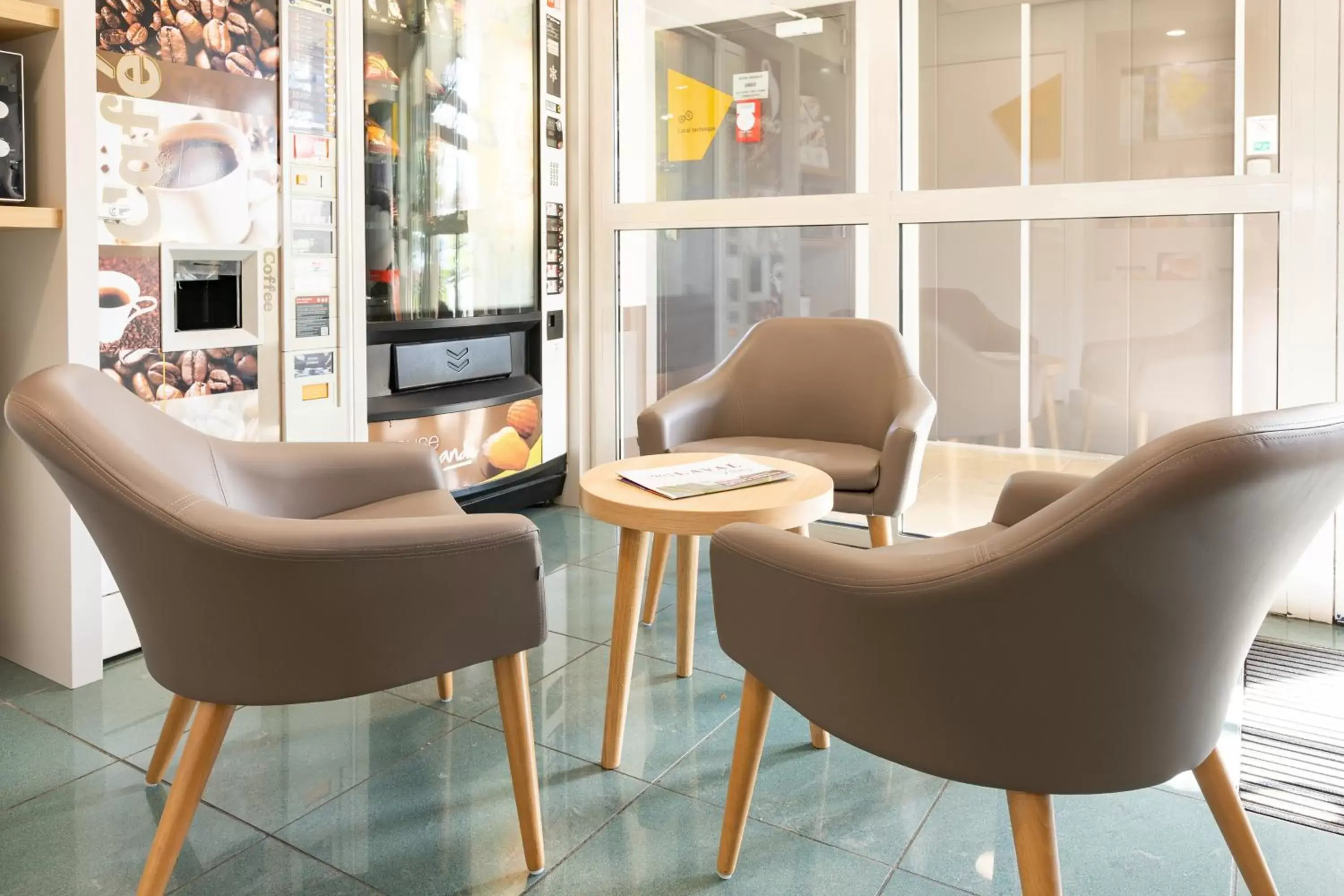 Lobby or reception, Seating Area in B&B HOTEL Laval Changé