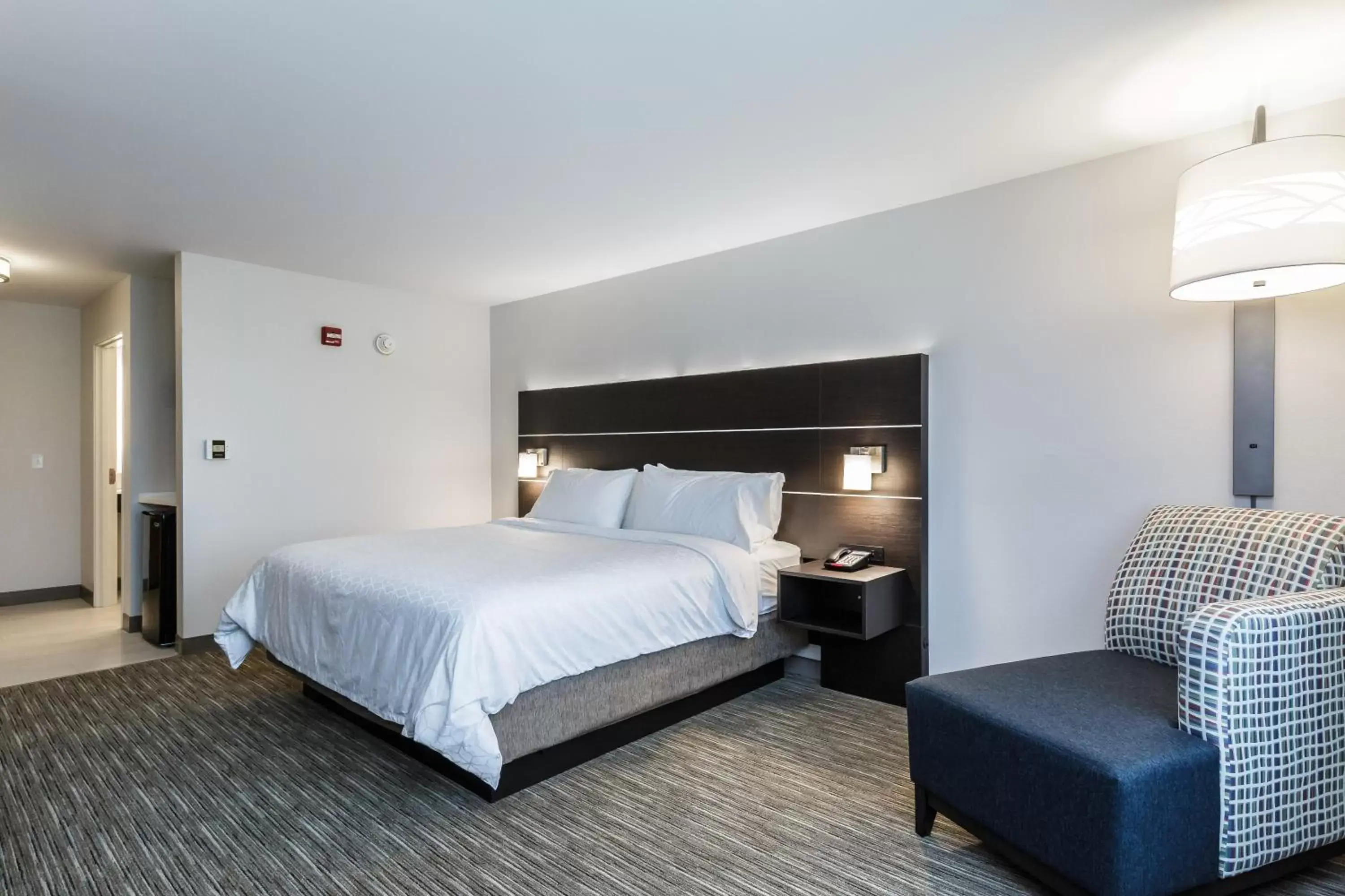 Photo of the whole room, Bed in Holiday Inn Express & Suites- South Bend Casino, an IHG Hotel