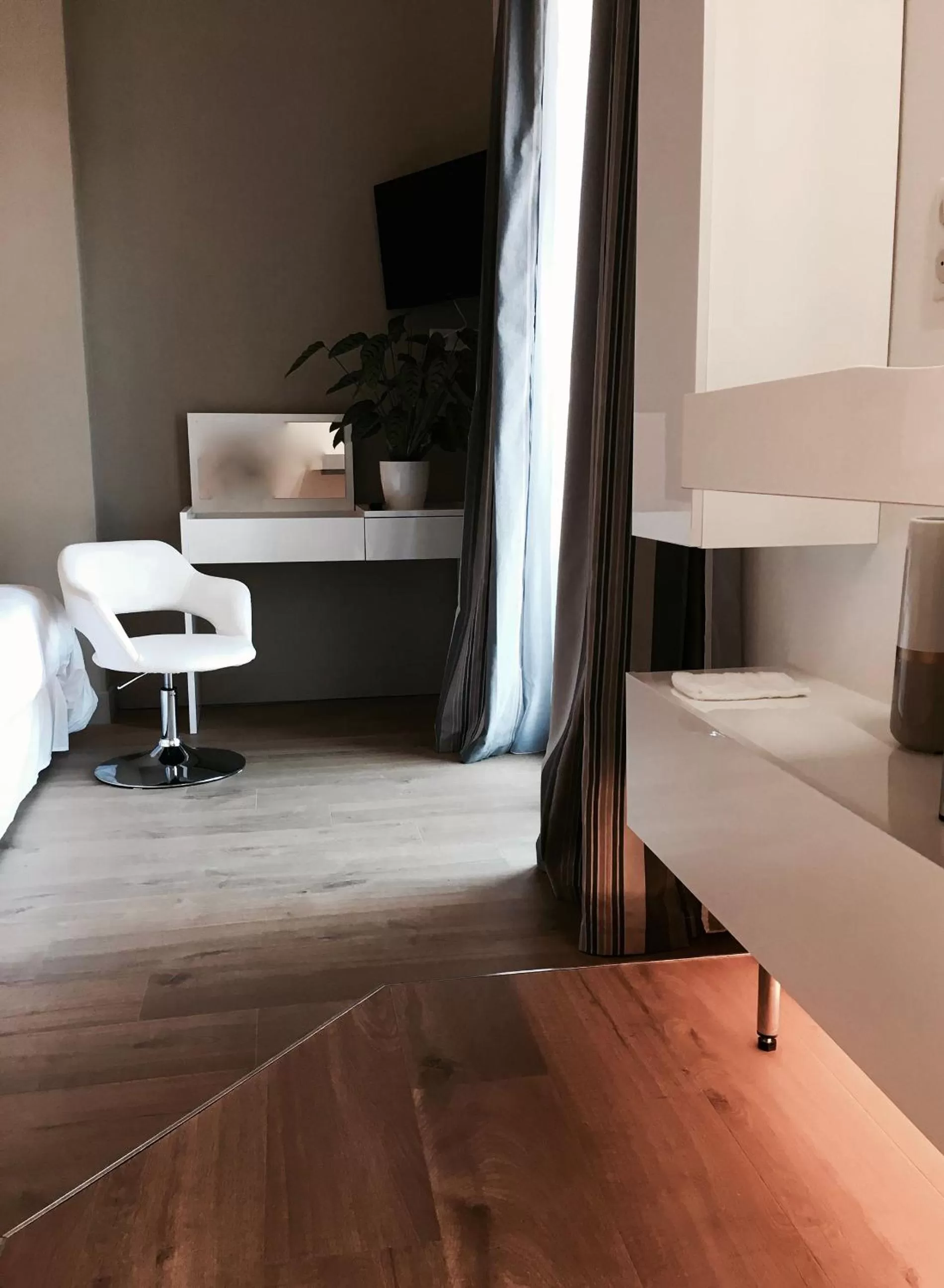 Bed in La Domitia - Maison d'hôtes, massages & bien-être