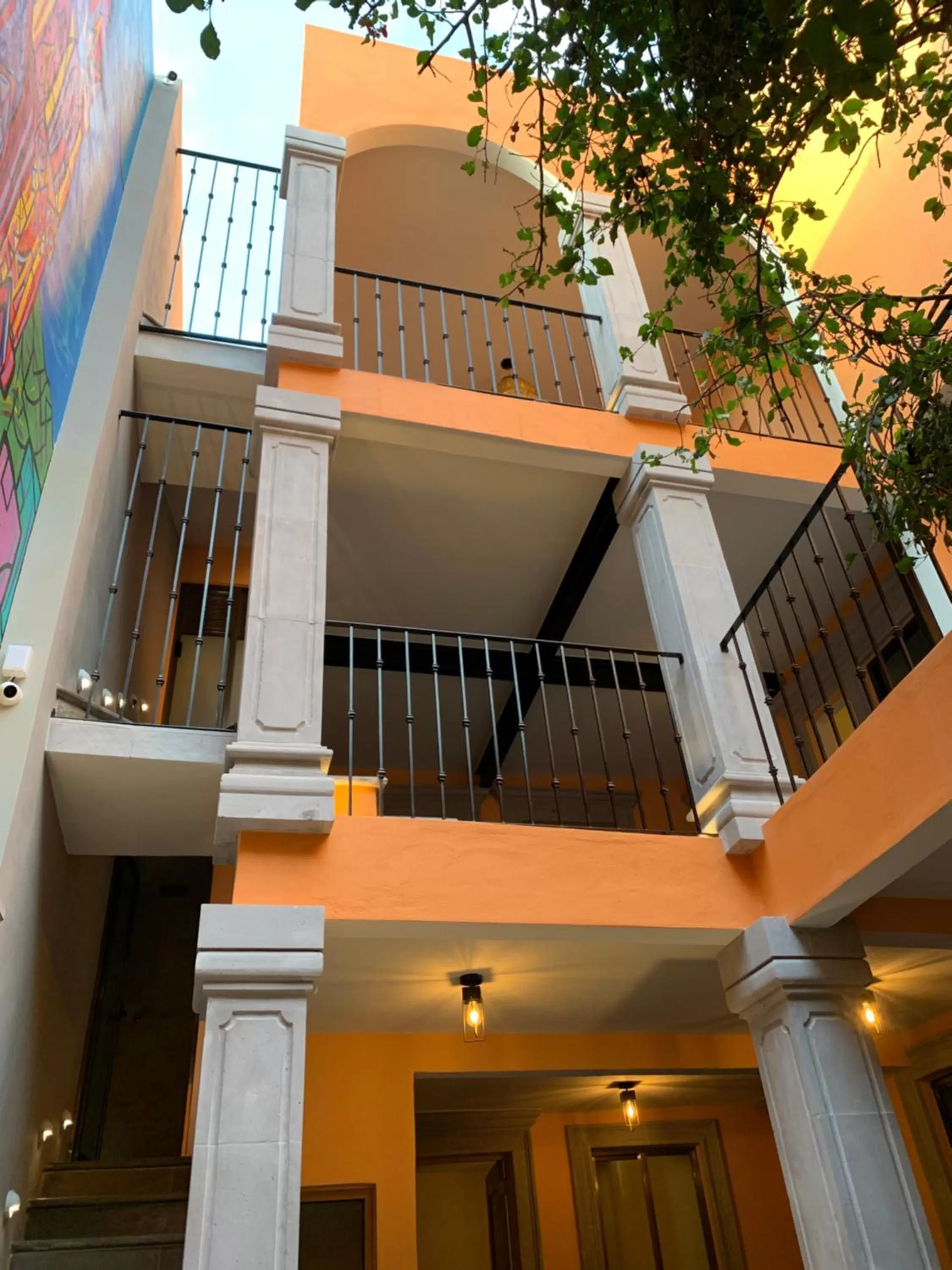 Property building in El Secreto