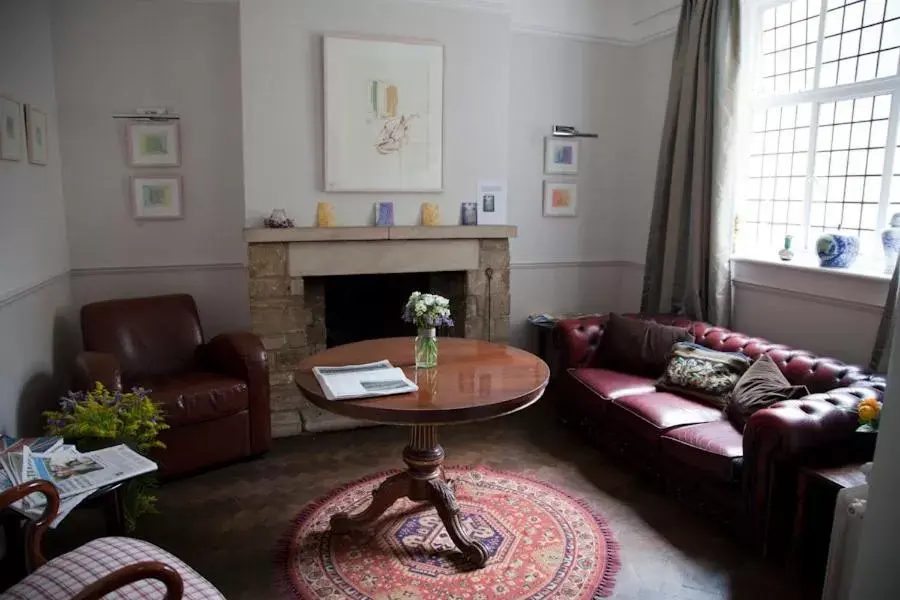 Lounge or bar, Seating Area in Amberley Inn