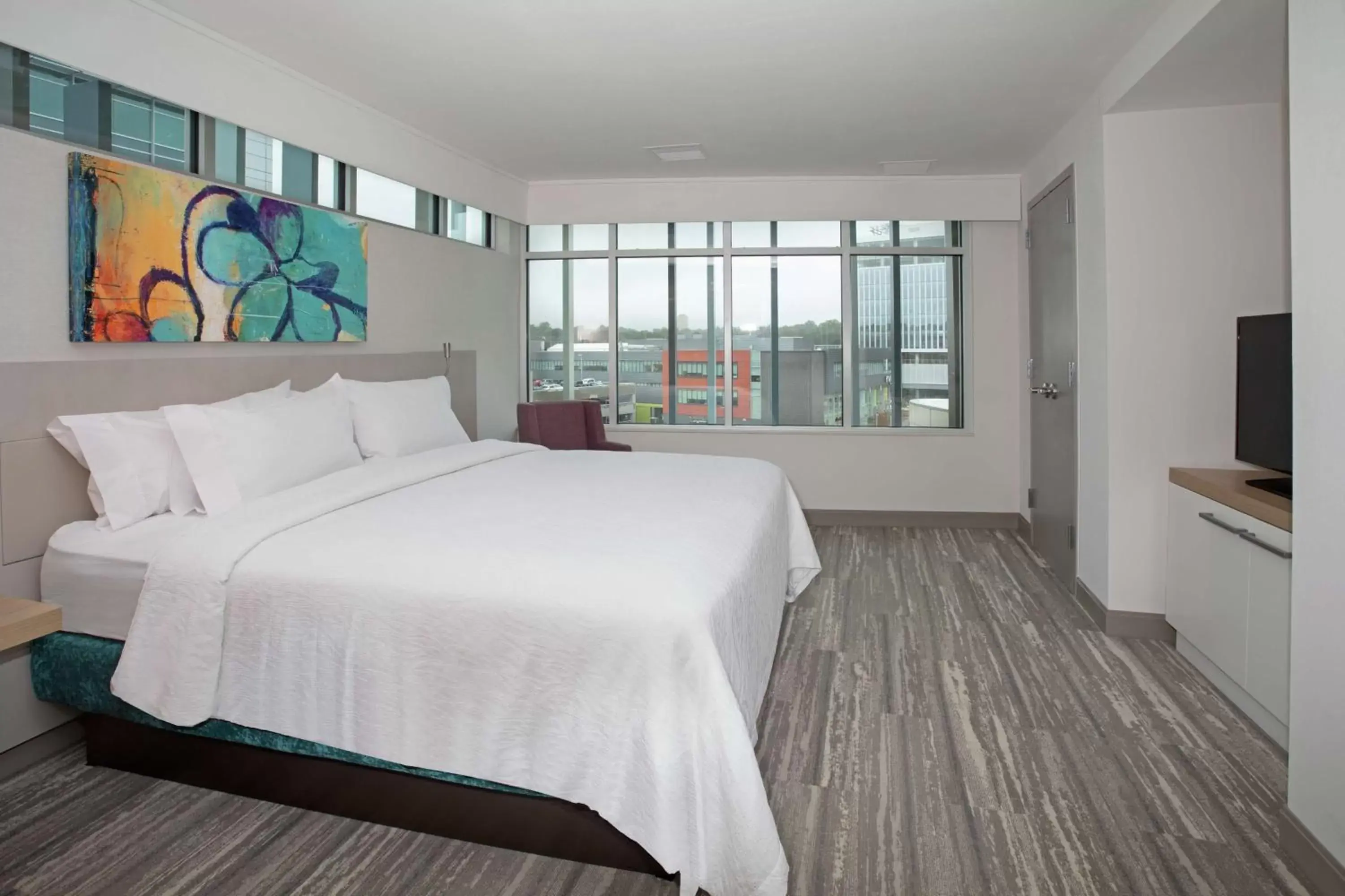 One-Bedroom King Suite in Hilton Garden Inn Omaha Aksarben Village