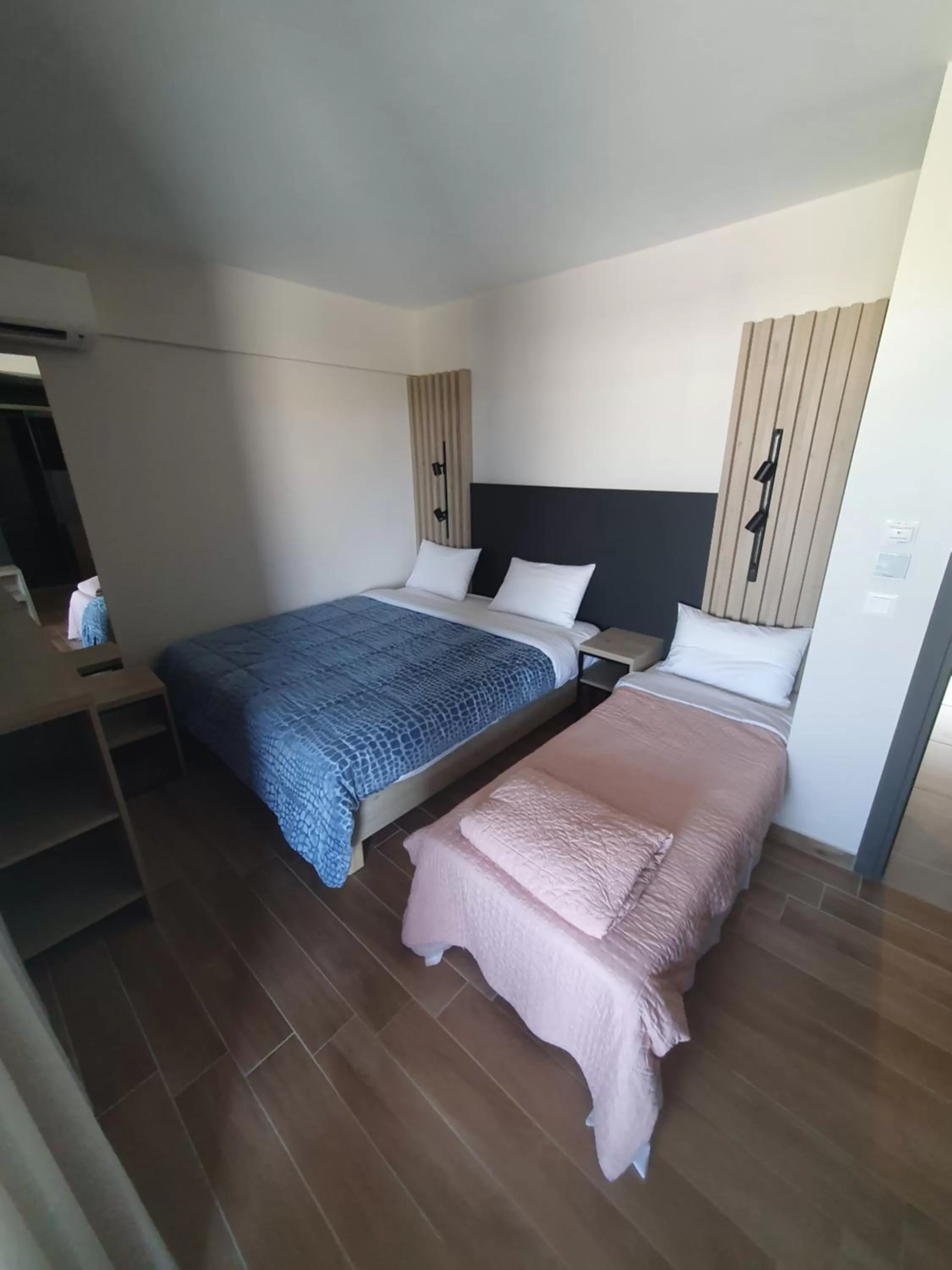 Bed in EUPHORIA ''Staying in Pleasure''