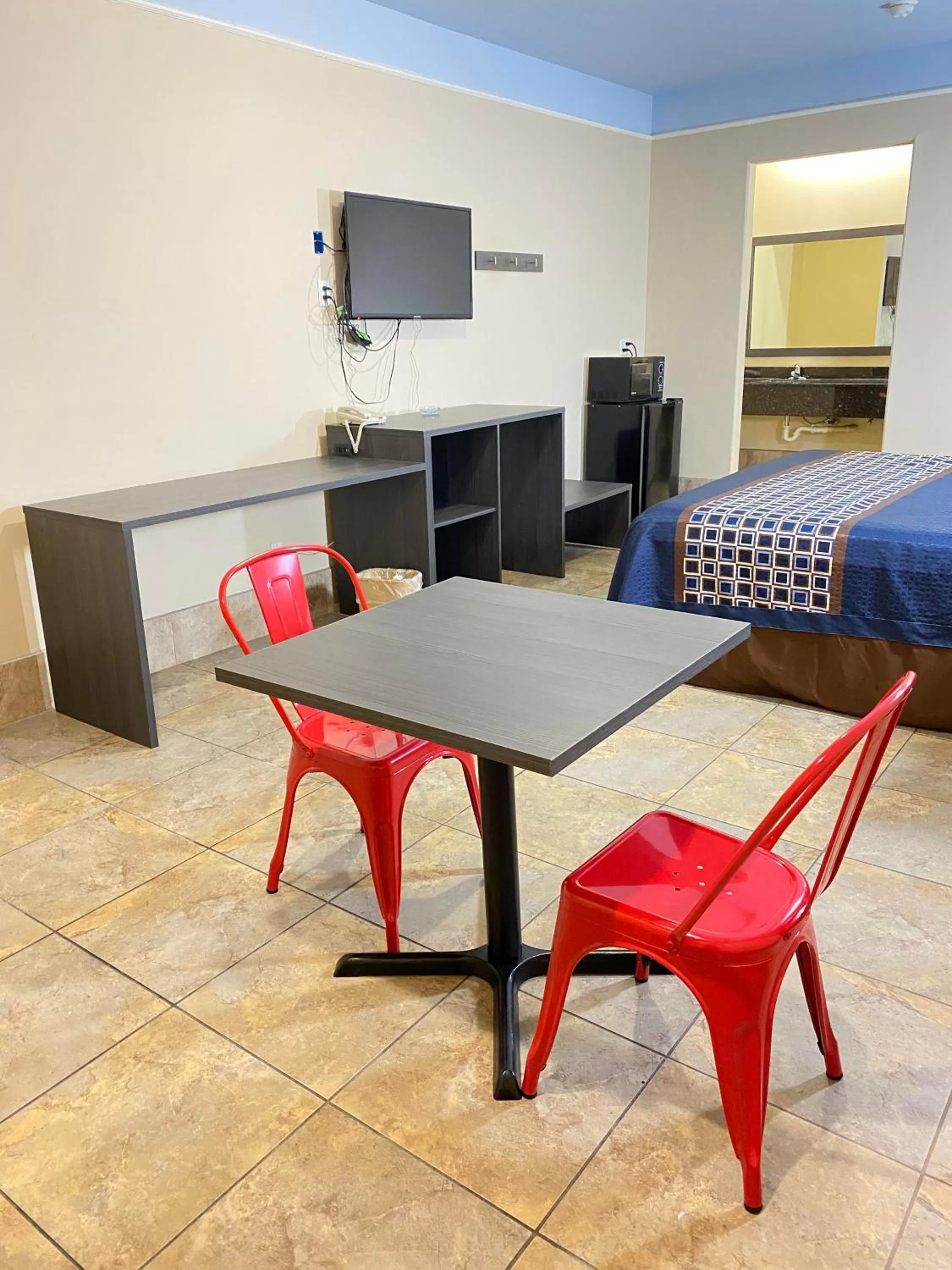 Texas Inn & Suites McAllen at La Plaza Mall and Airport