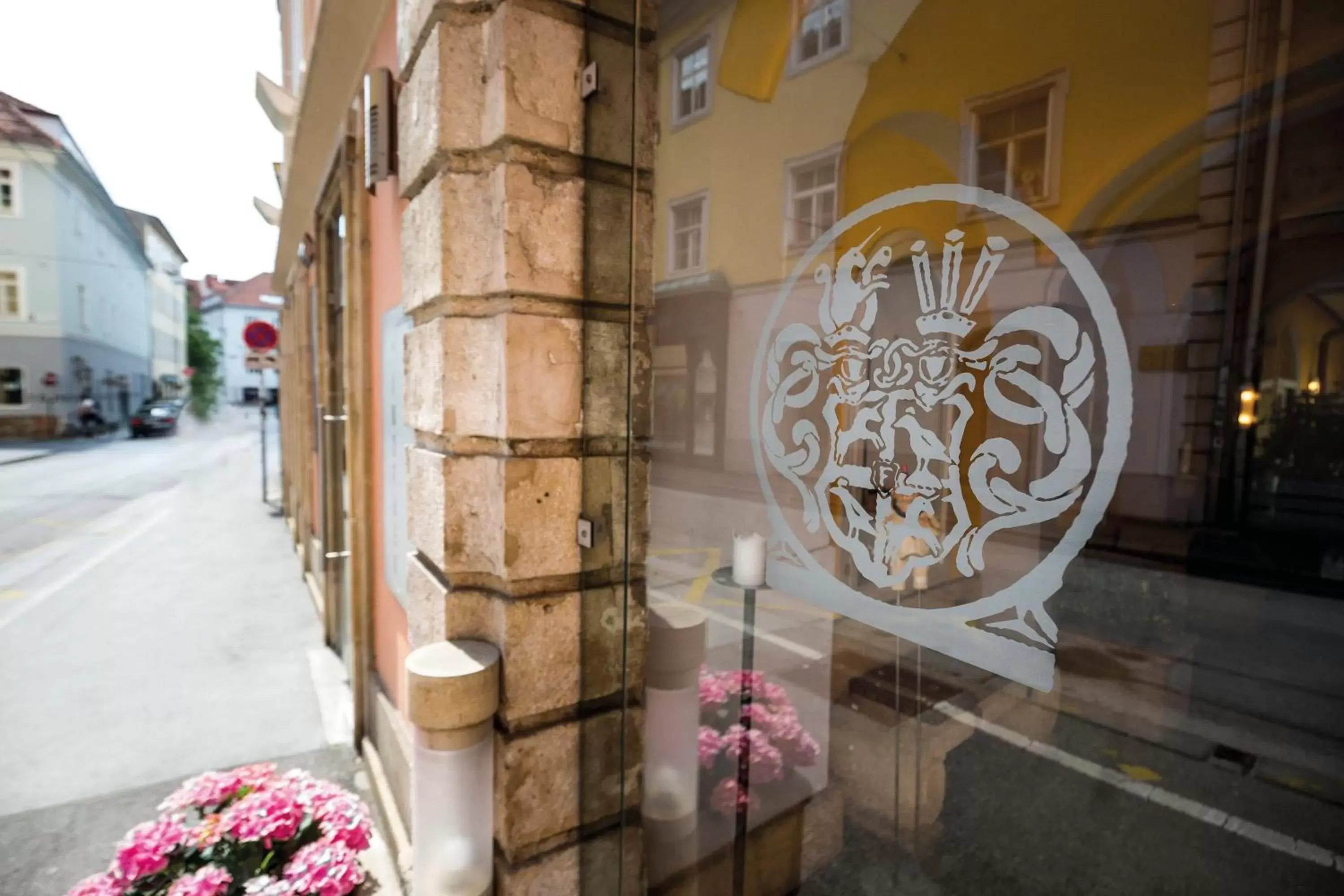 Decorative detail, Facade/Entrance in BoutiqueHotel Dom - Rooms & Suites