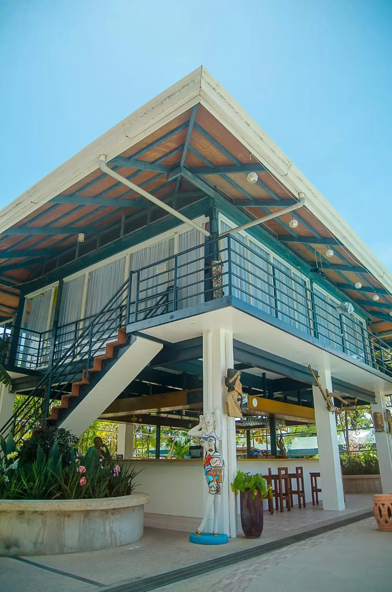 Property Building in Moalboal Tropics