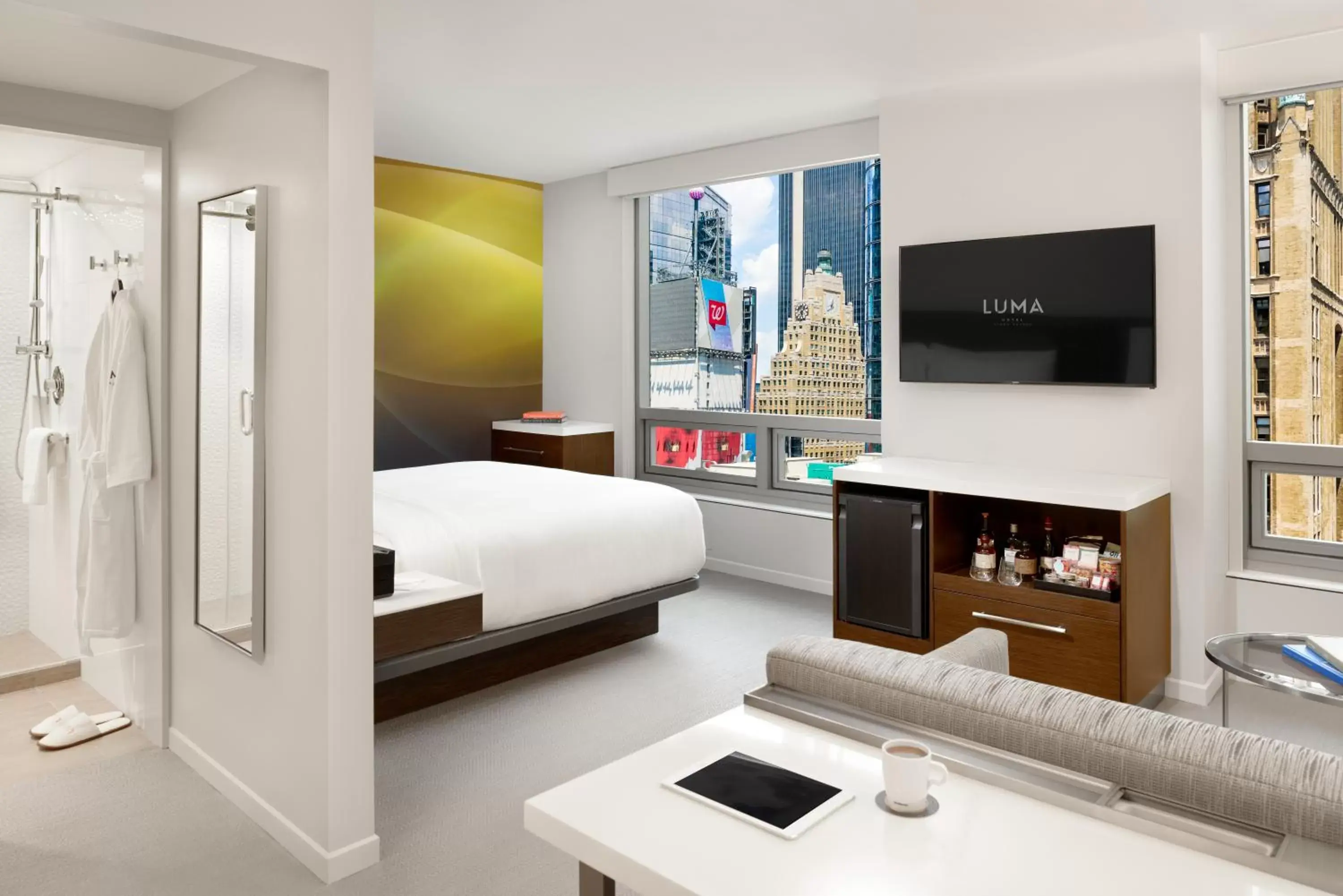 LUMA King Suite with Sofa Bed in LUMA Hotel - Times Square
