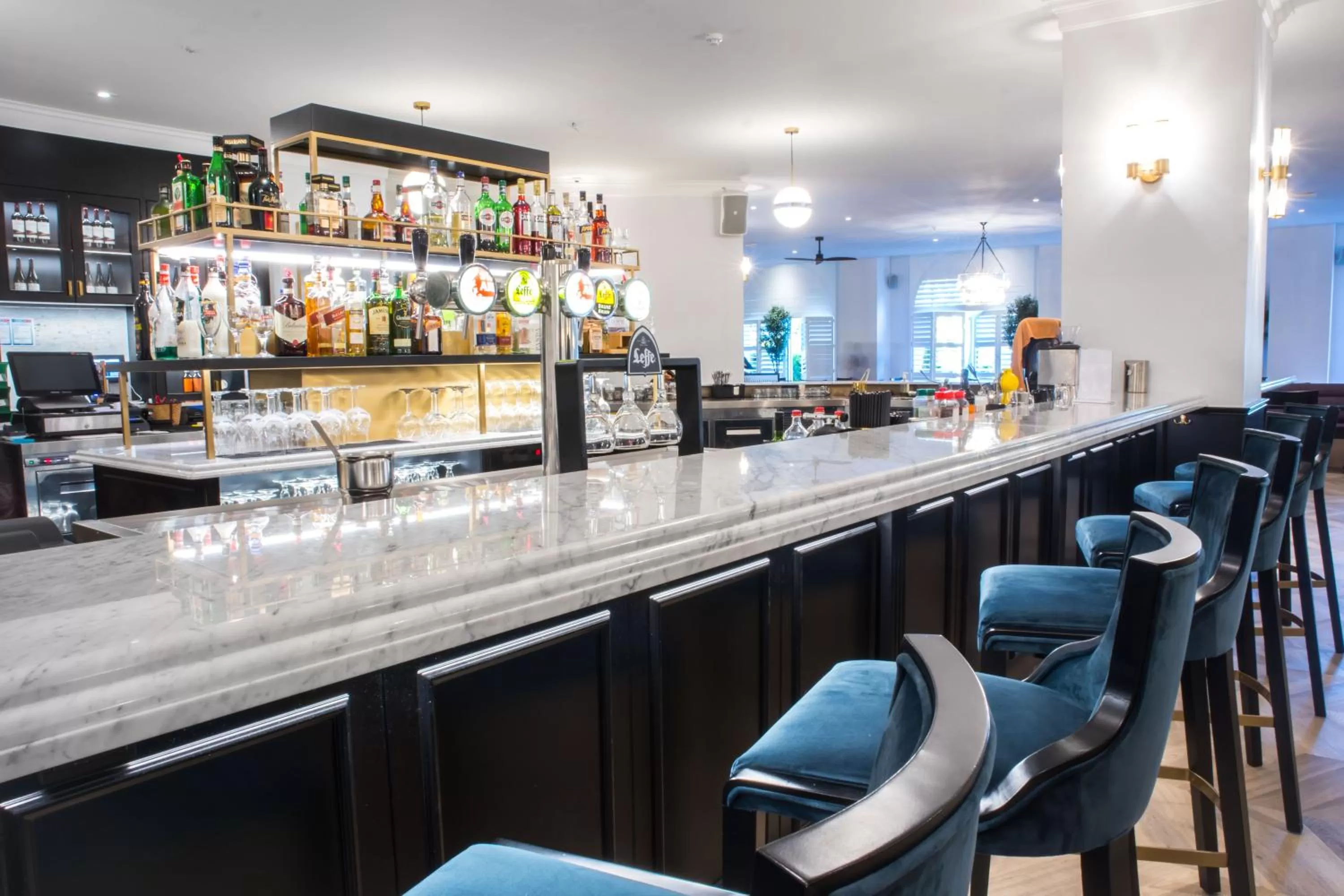 Lounge or bar in a&o Brussel Centrum