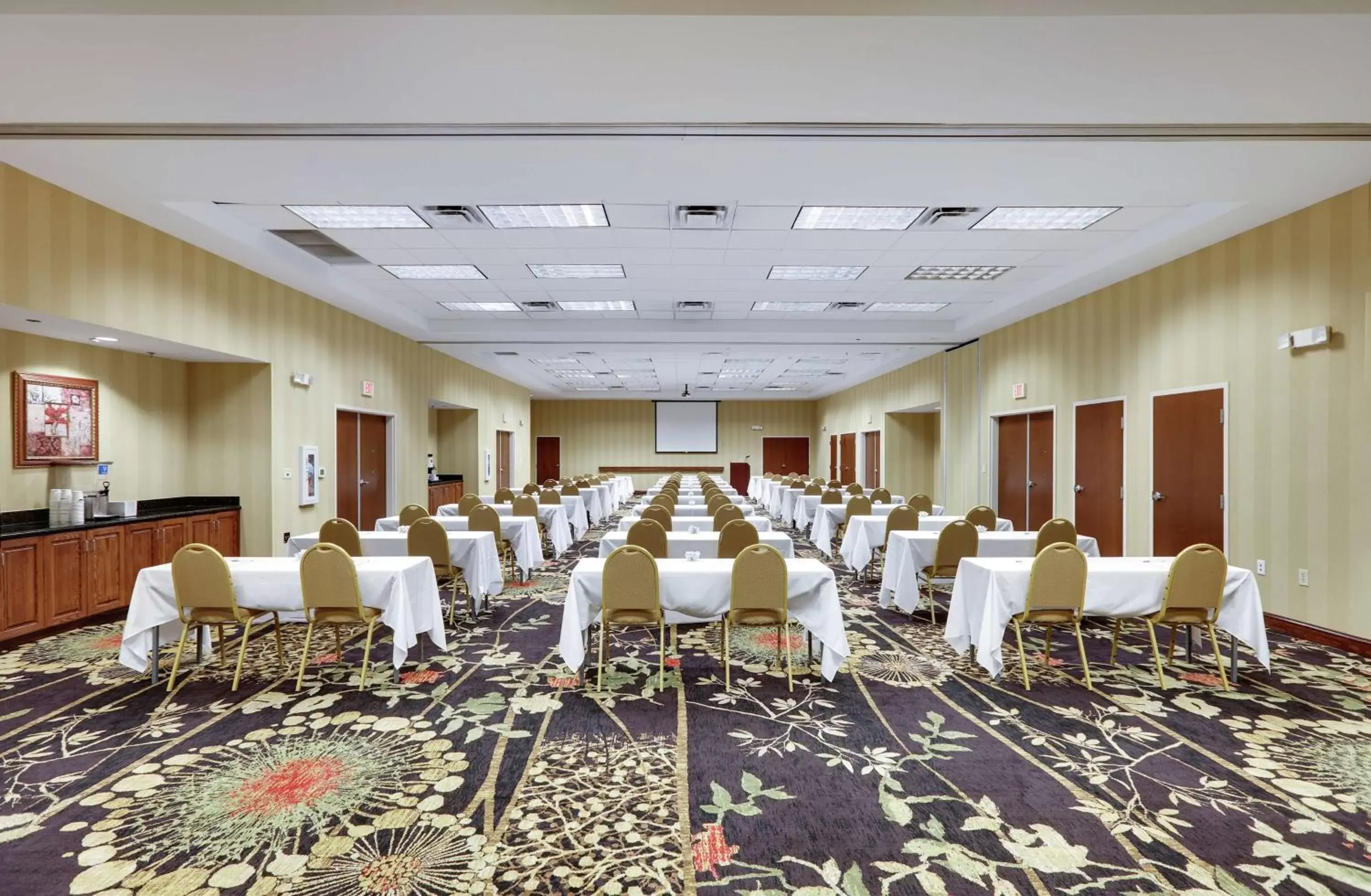 Meeting/conference room in Hampton Inn & Suites Southern Pines-Pinehurst