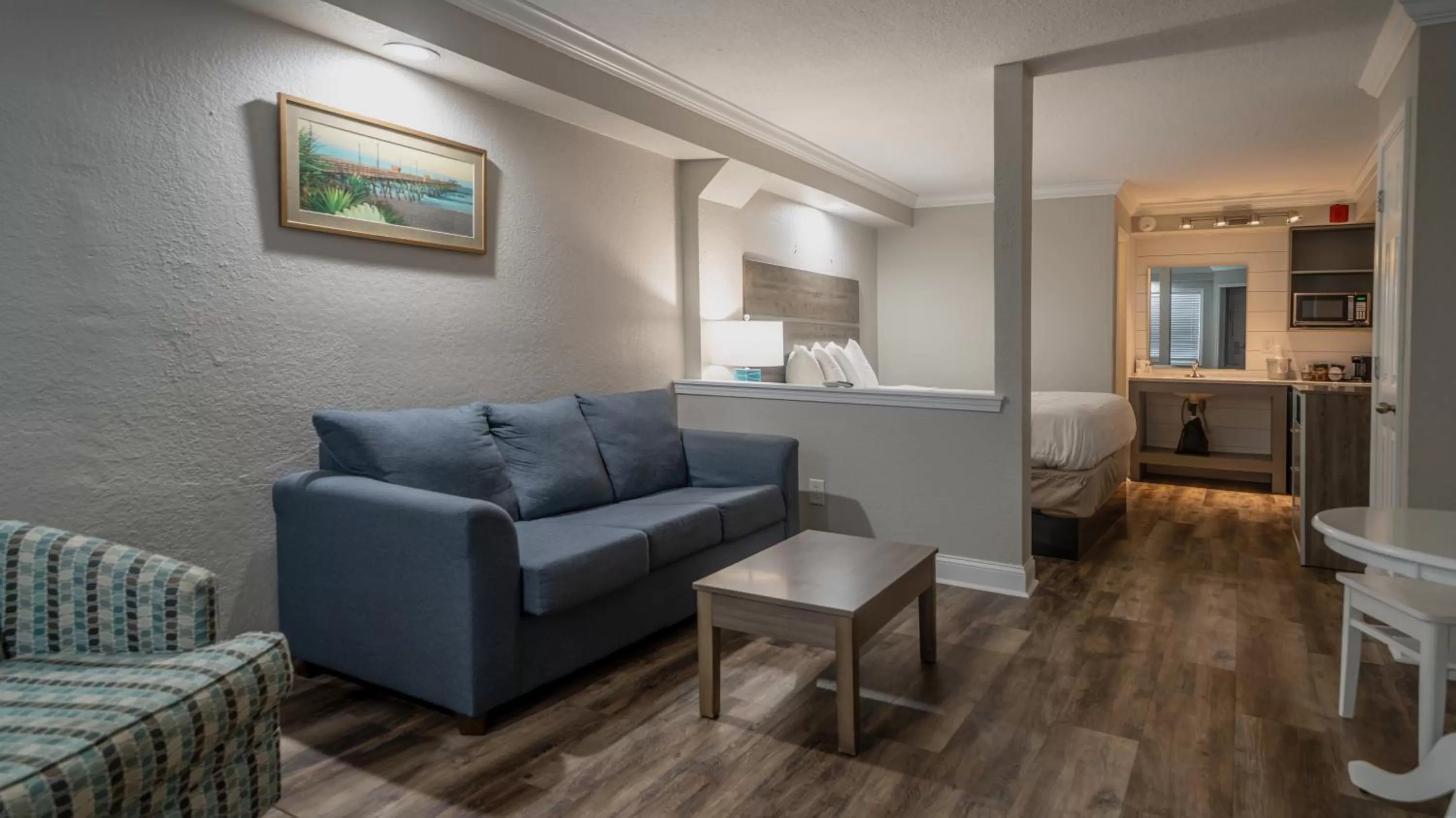 Living room in Islander Hotel & Resort