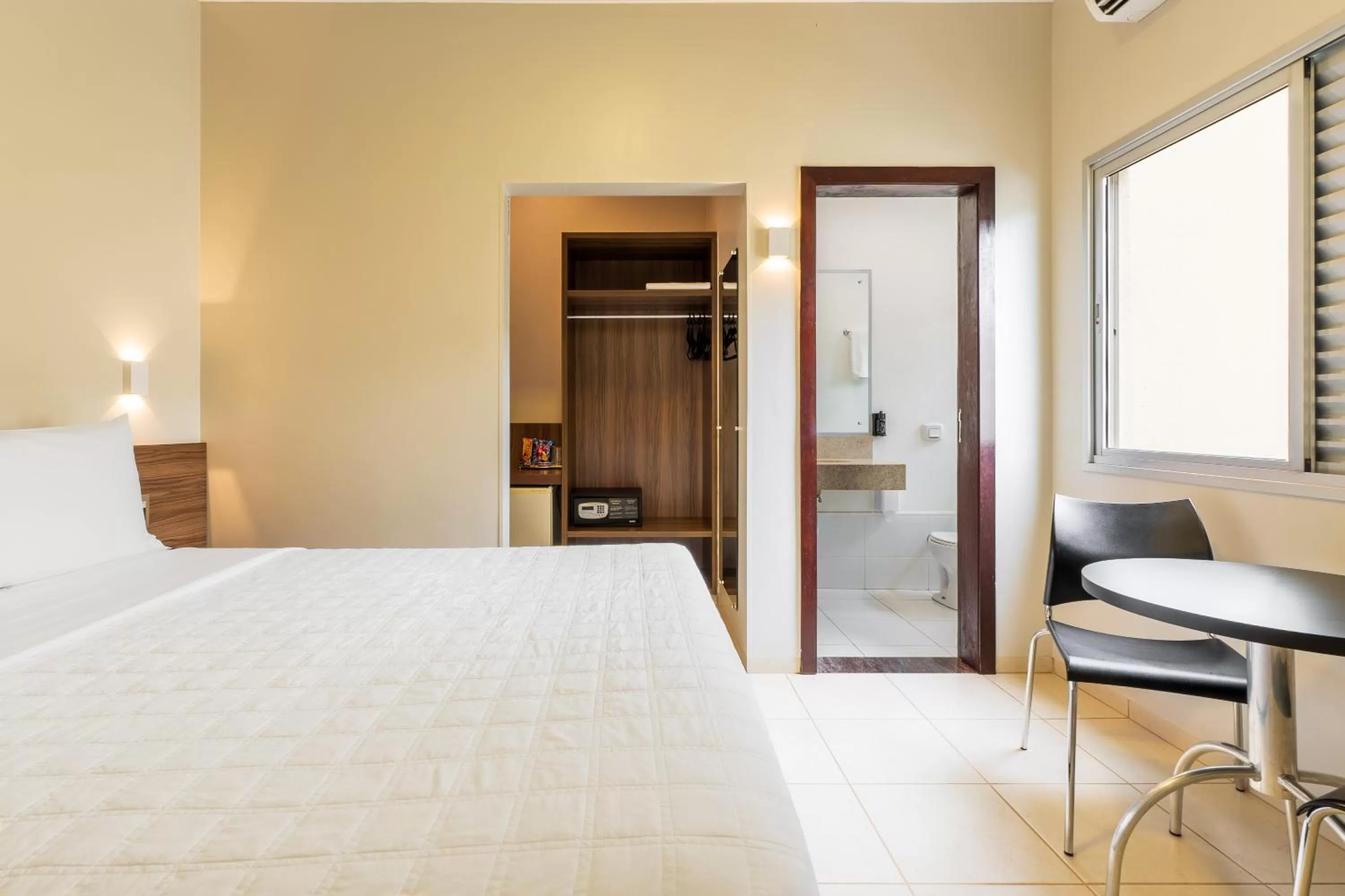 Bedroom, Bed in Ucayali Hotel