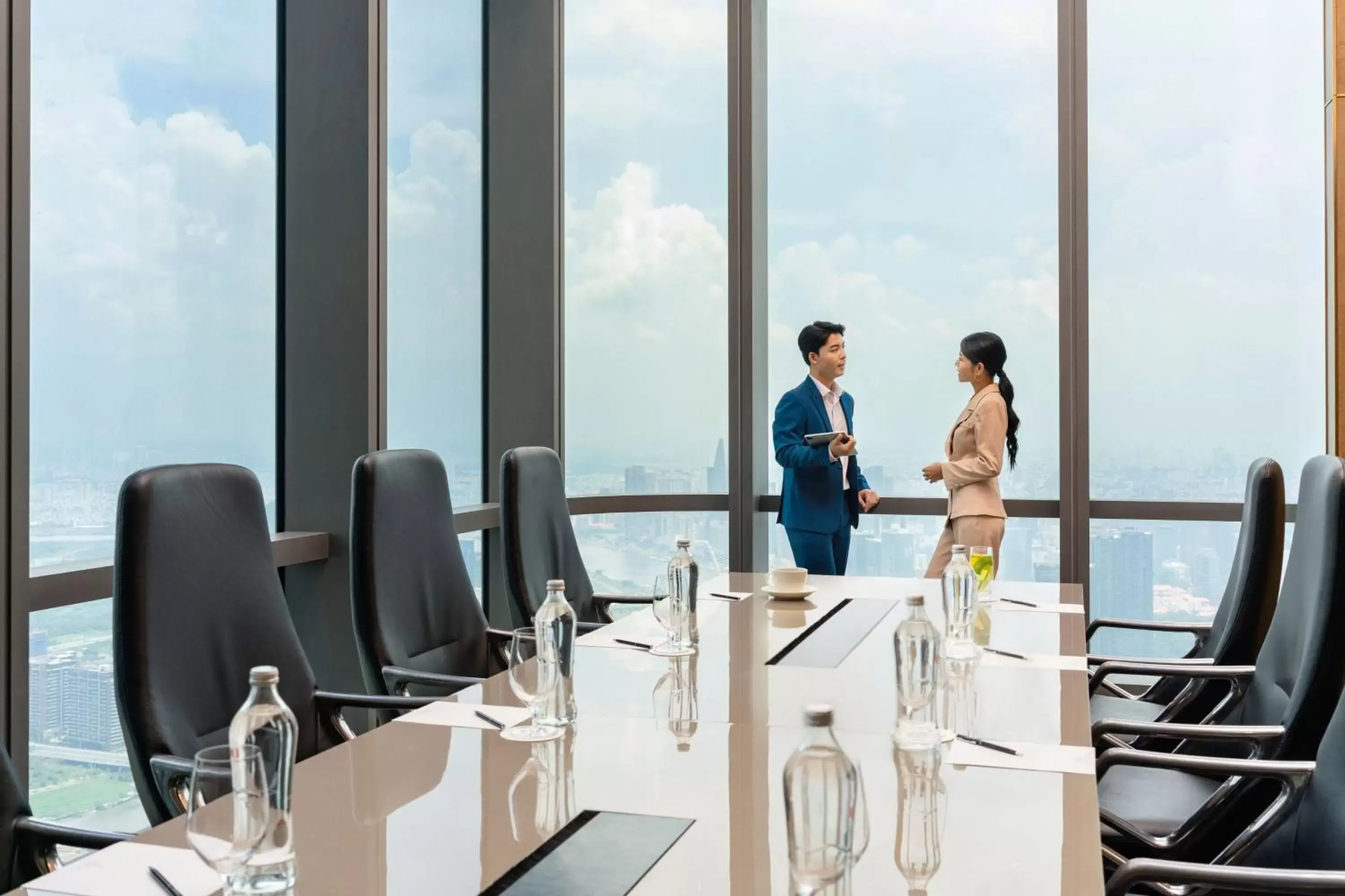 Meeting/conference room in Vinpearl Landmark 81, Autograph Collection