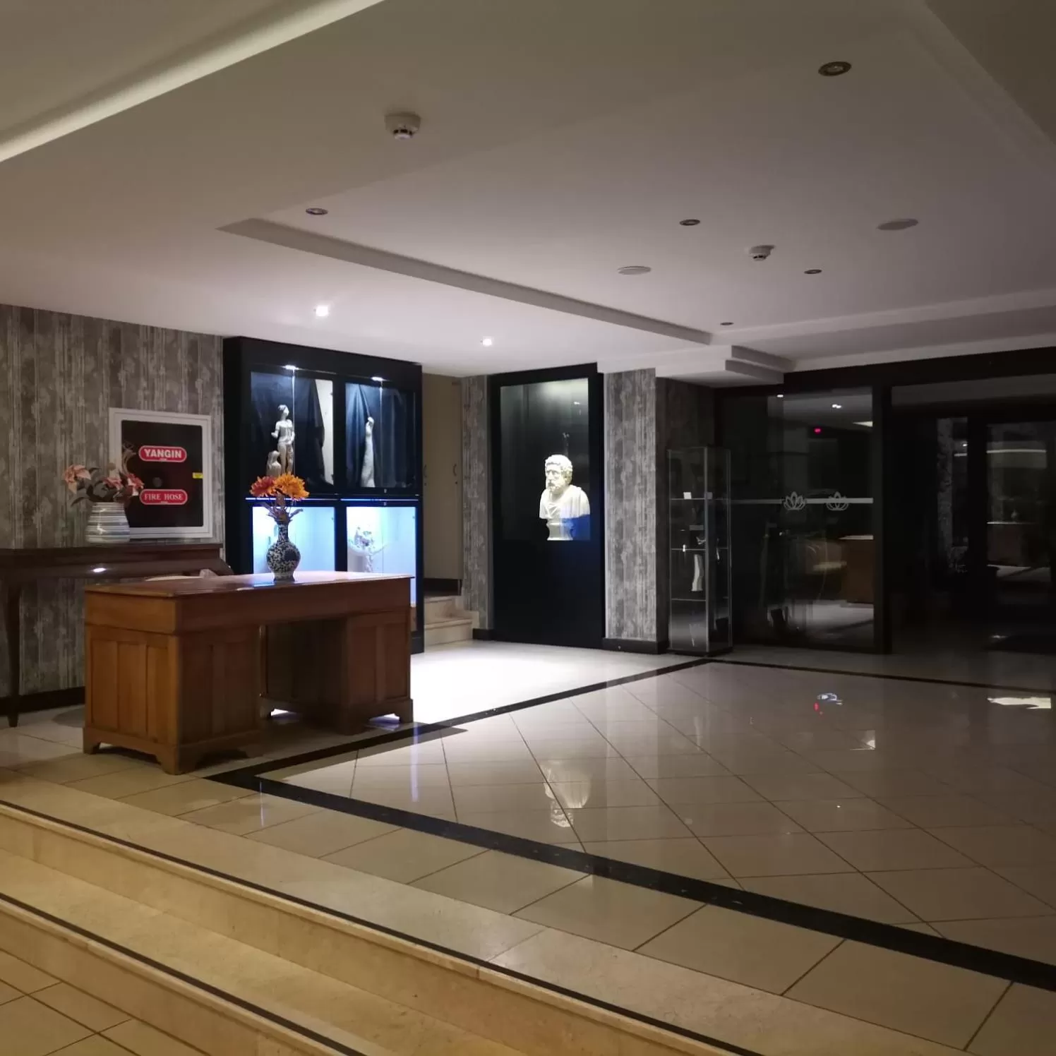 Lobby or reception in Iris Hotel & Spa