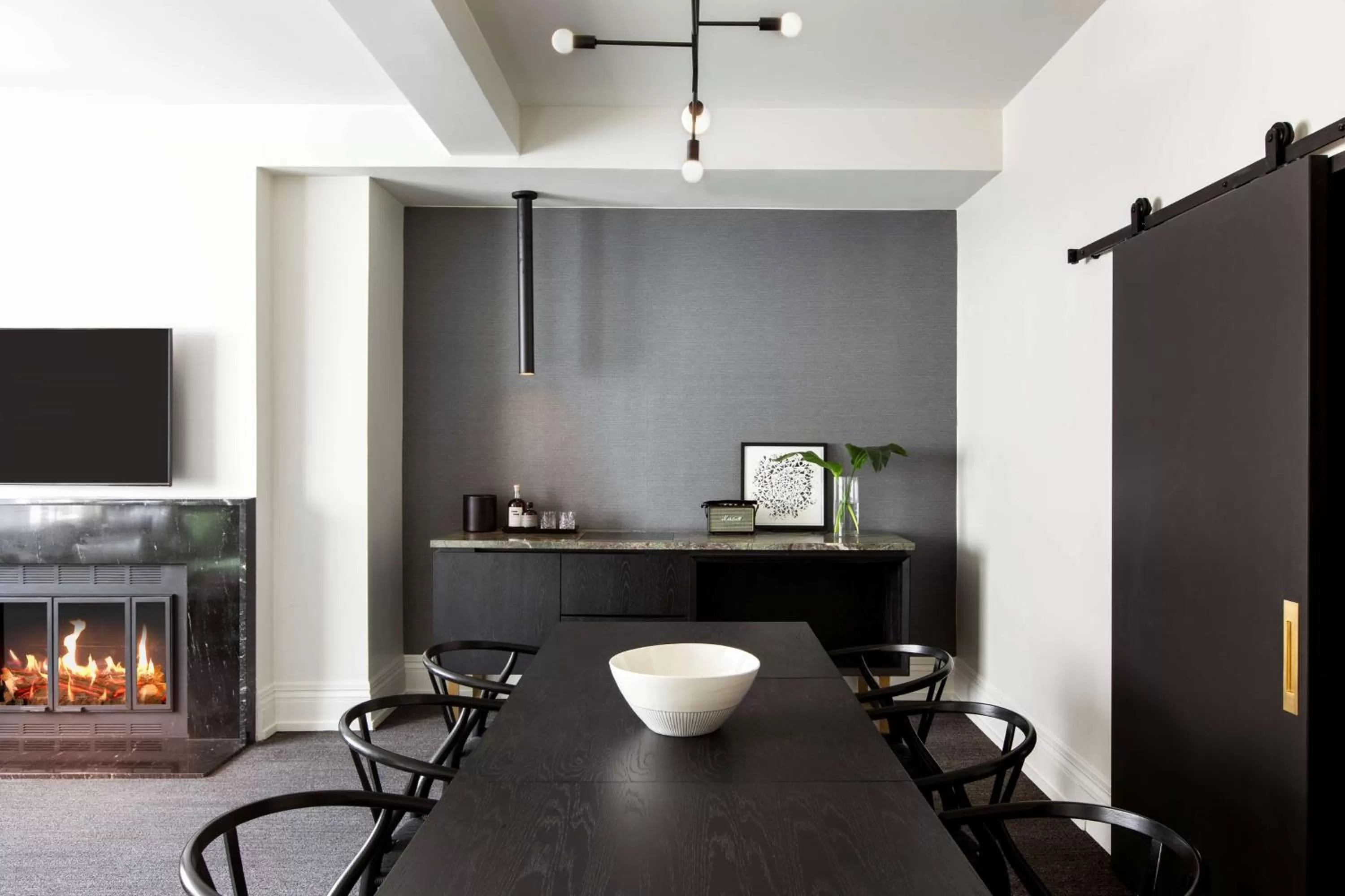 Photo of the whole room in The Alexis Royal Sonesta Hotel Seattle