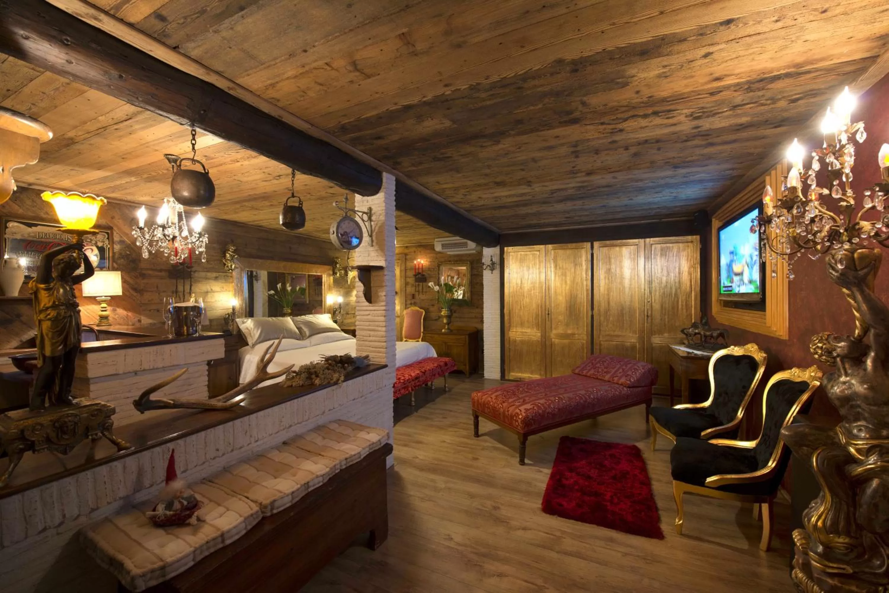 TV and multimedia in Le Fate Corbezzole