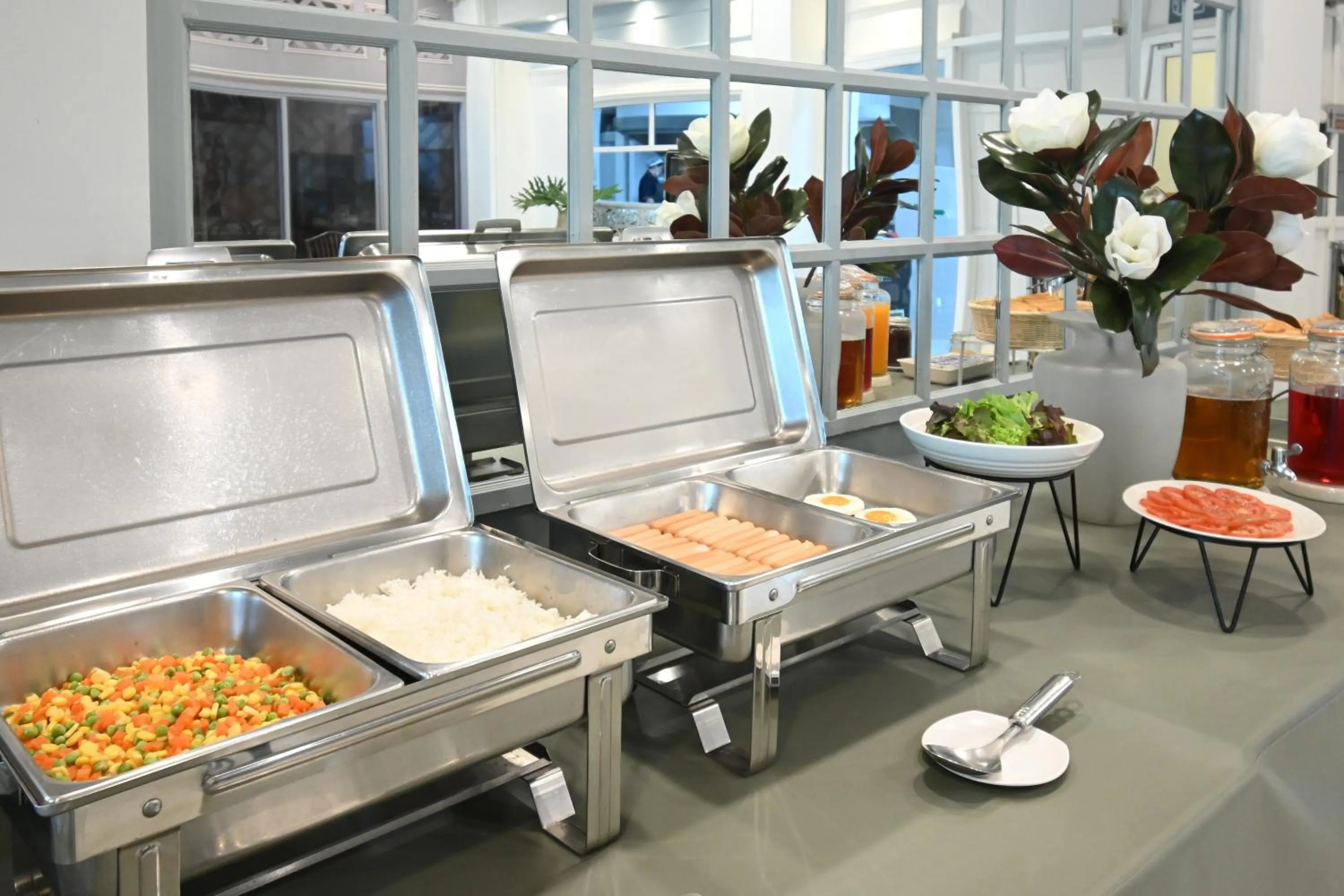 Breakfast in The Krungkasem Srikrung Hotel