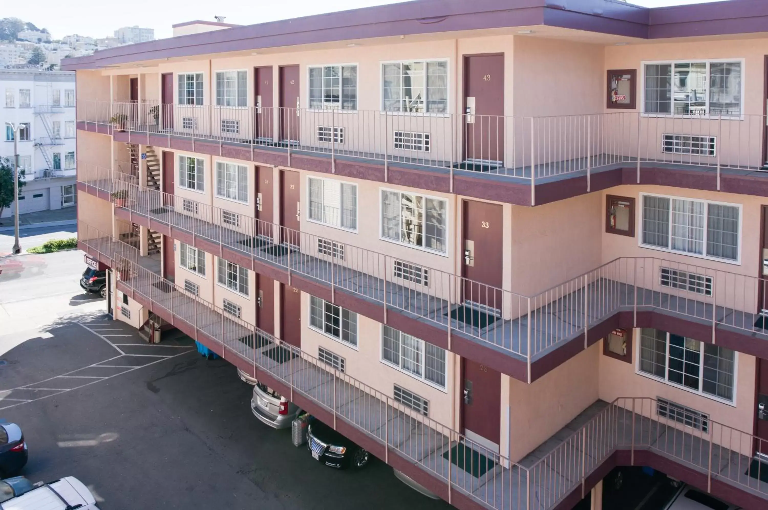 Facade/entrance, Property Building in La Casa Inn