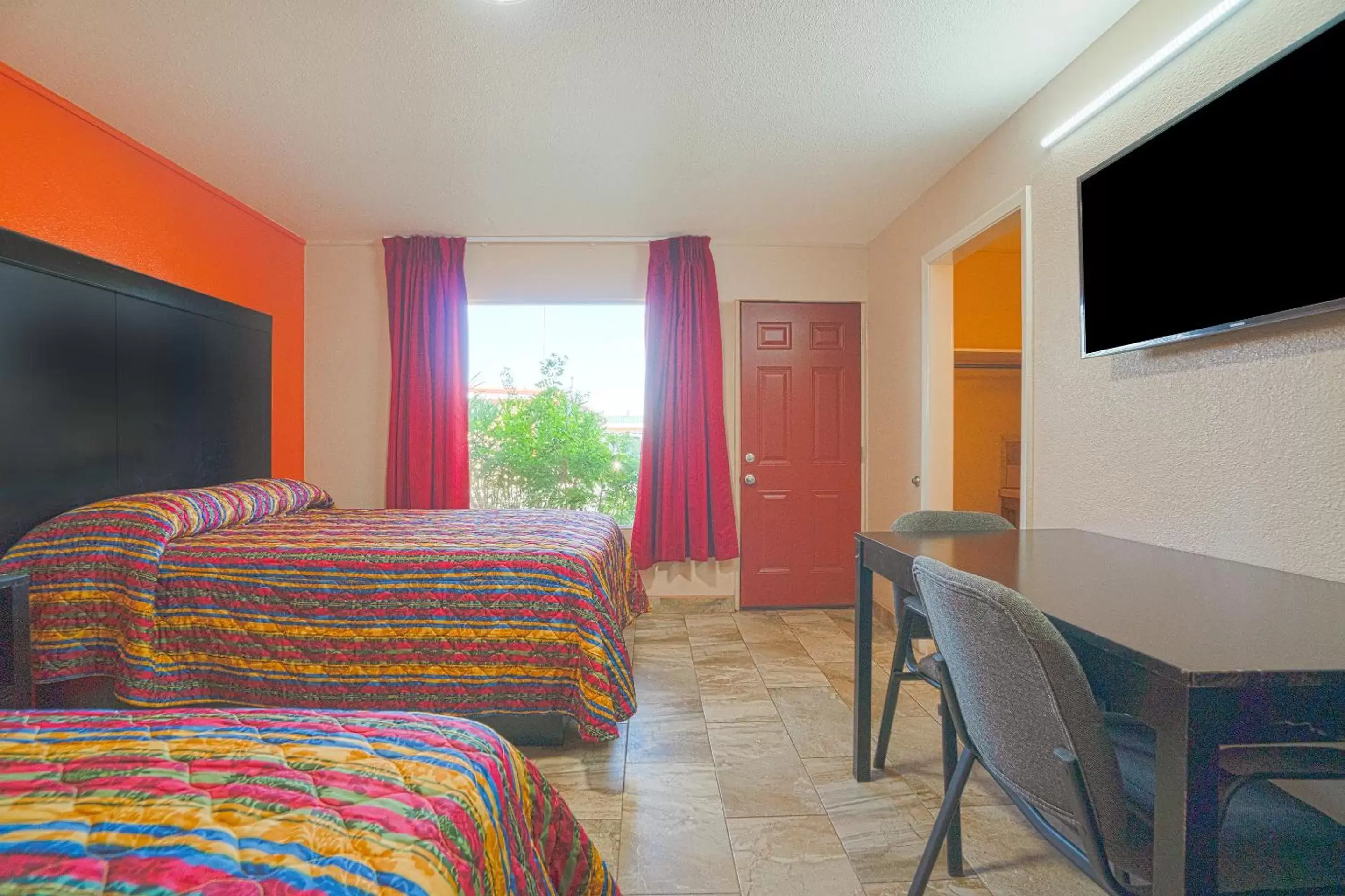 Bedroom, Bed in Vali Ho Motel By OYO Weslaco Mercedes