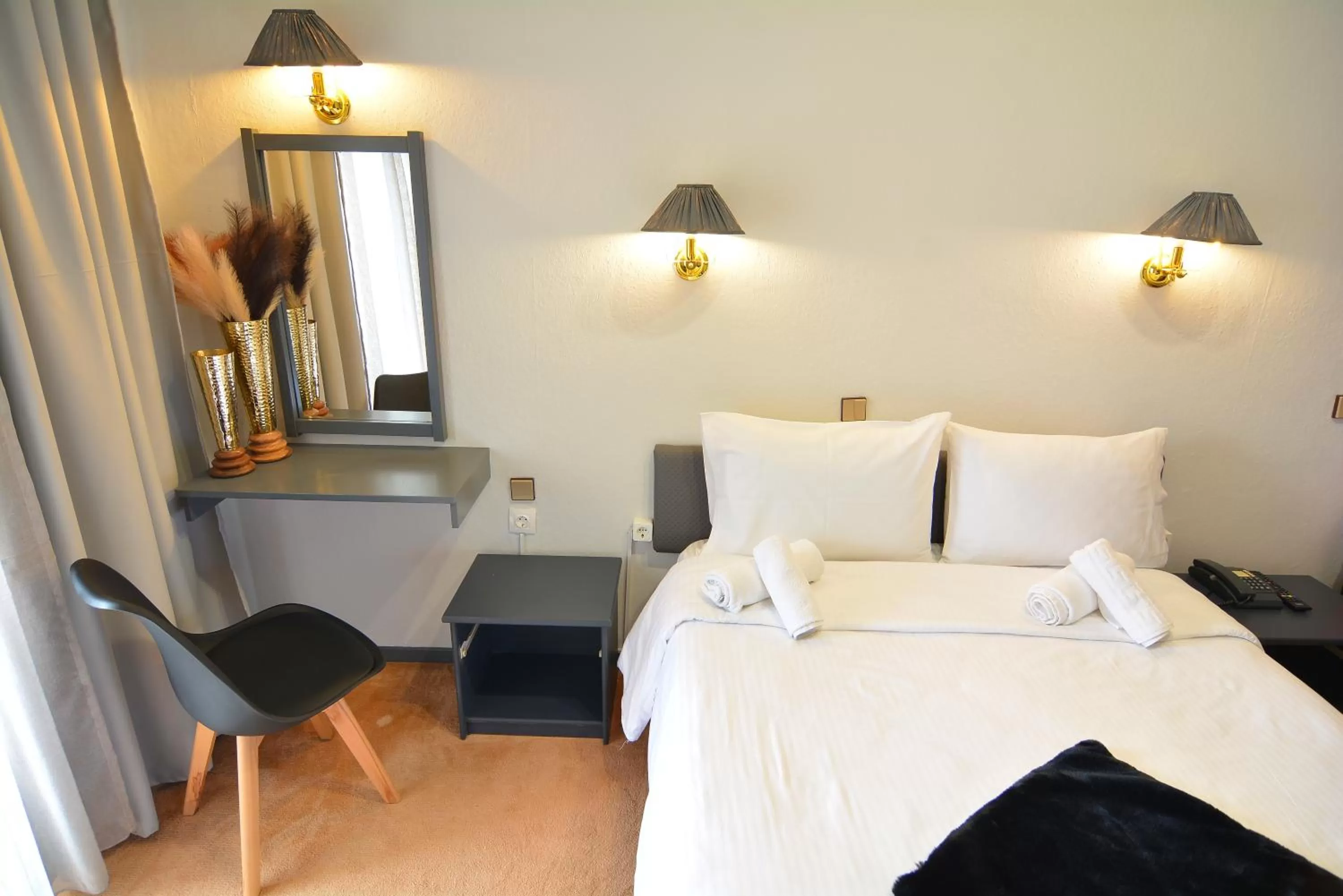 Bed in King Alexander