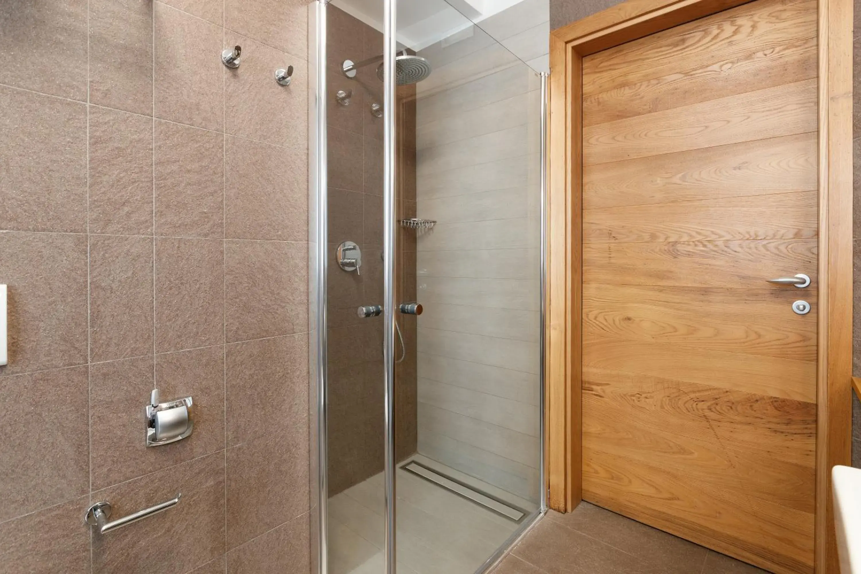 Shower, Bathroom in Sottovento Luxury Hospitality