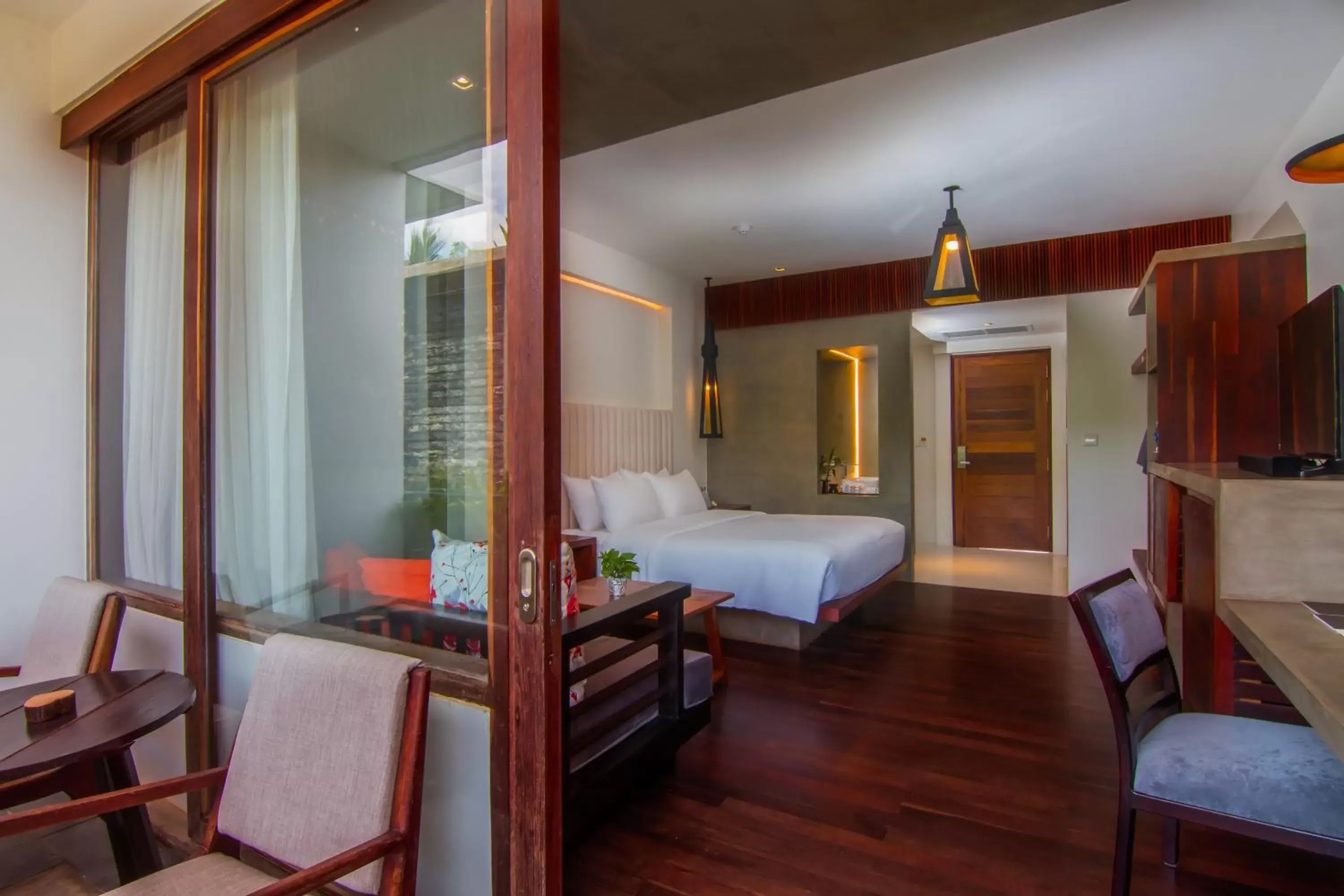 Balcony/Terrace, Bed in Apsara Residence Hotel