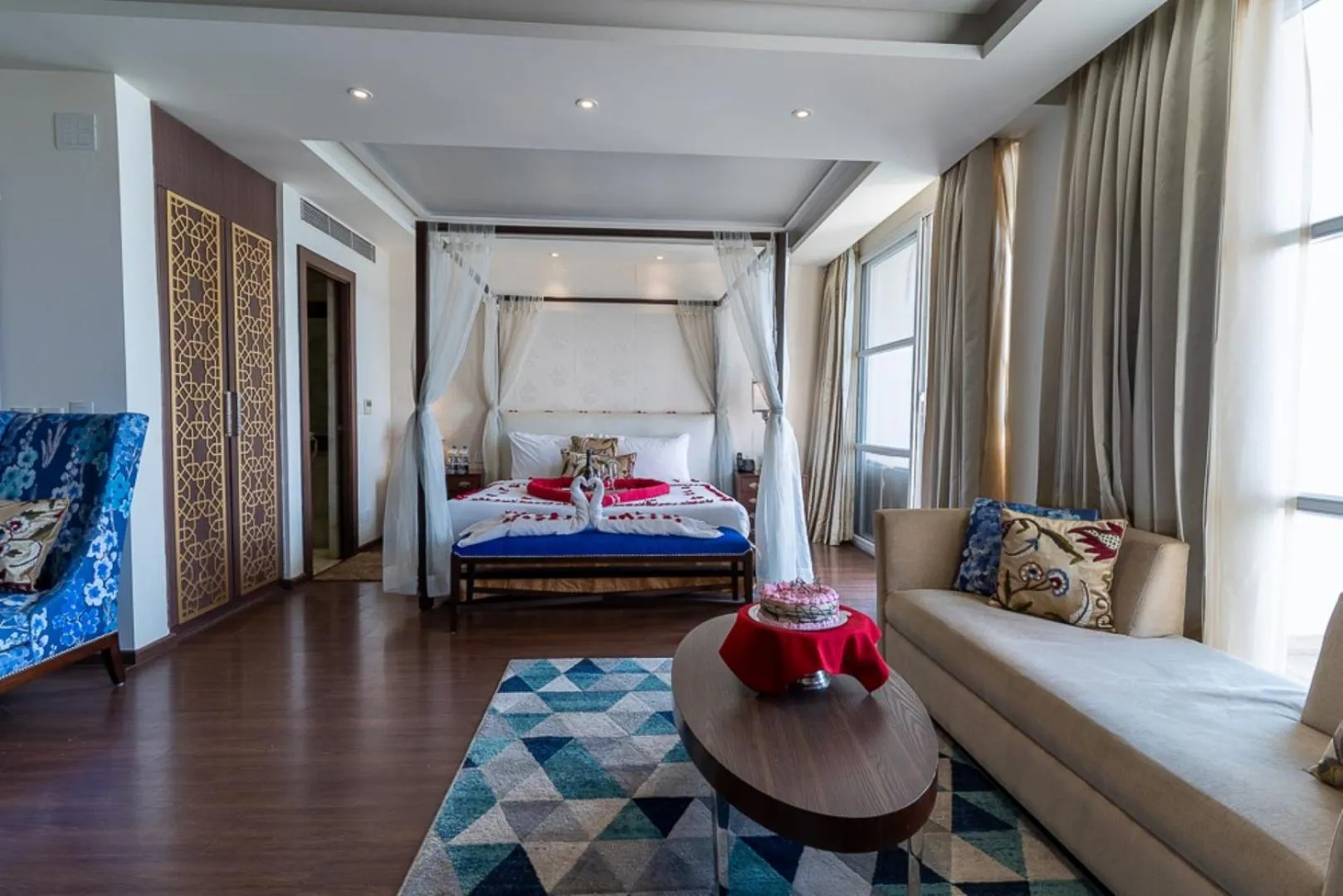 Photo of the whole room, Bed in Indraprastha Spa Resort