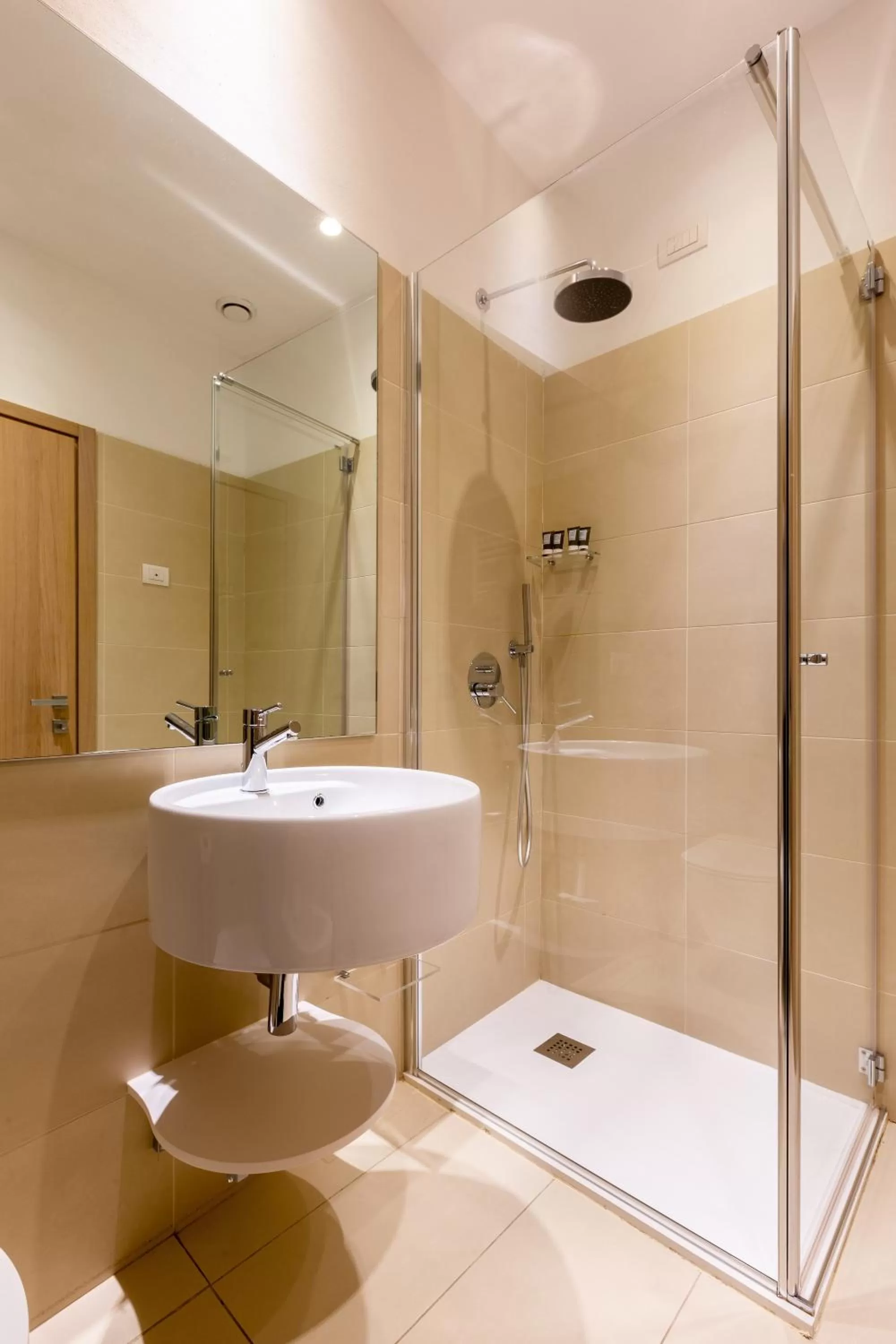 Bathroom in Hotel Lago Di Garda