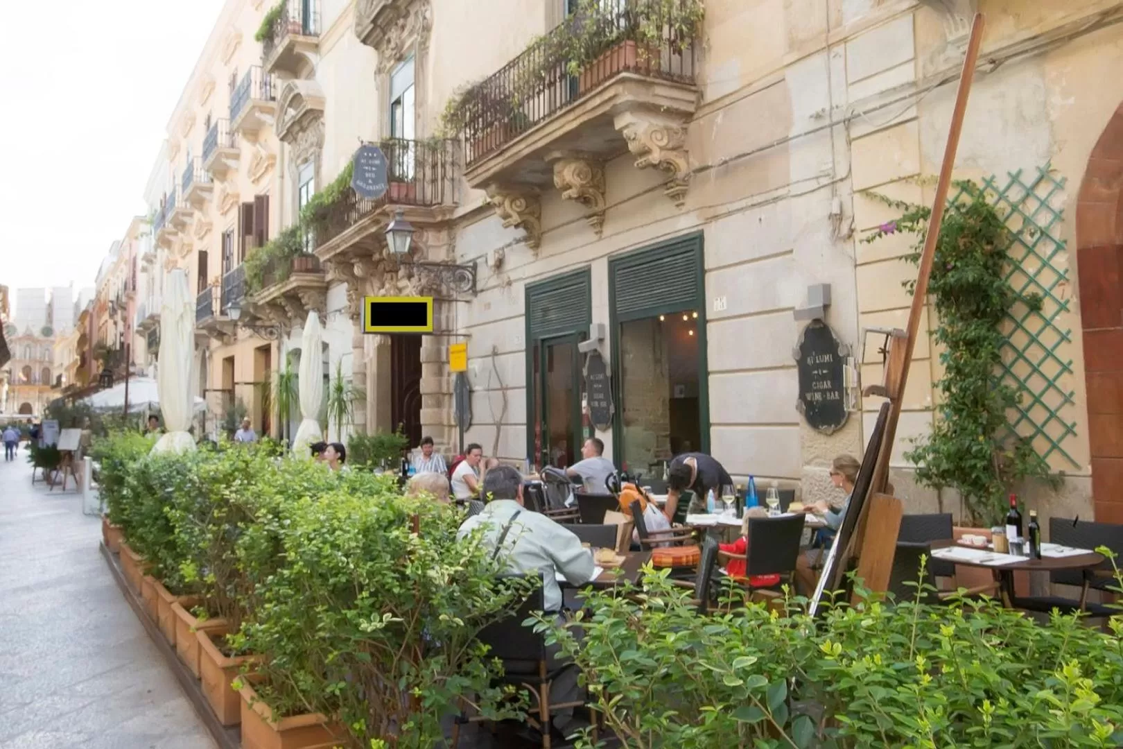 Restaurant/places to eat in Ai Lumi