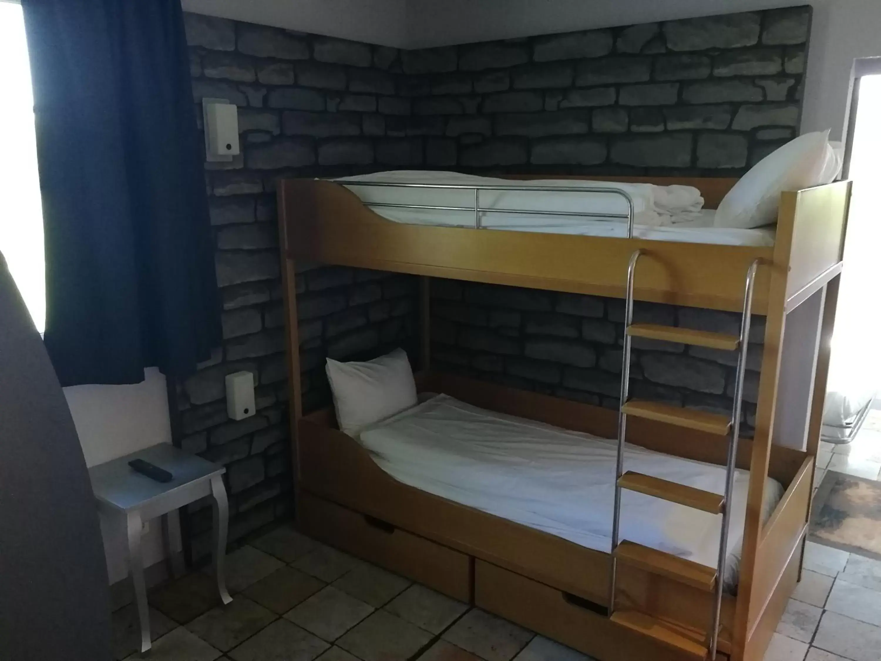 Bunk Bed in Explorers Hotel Marne-la-Vallée