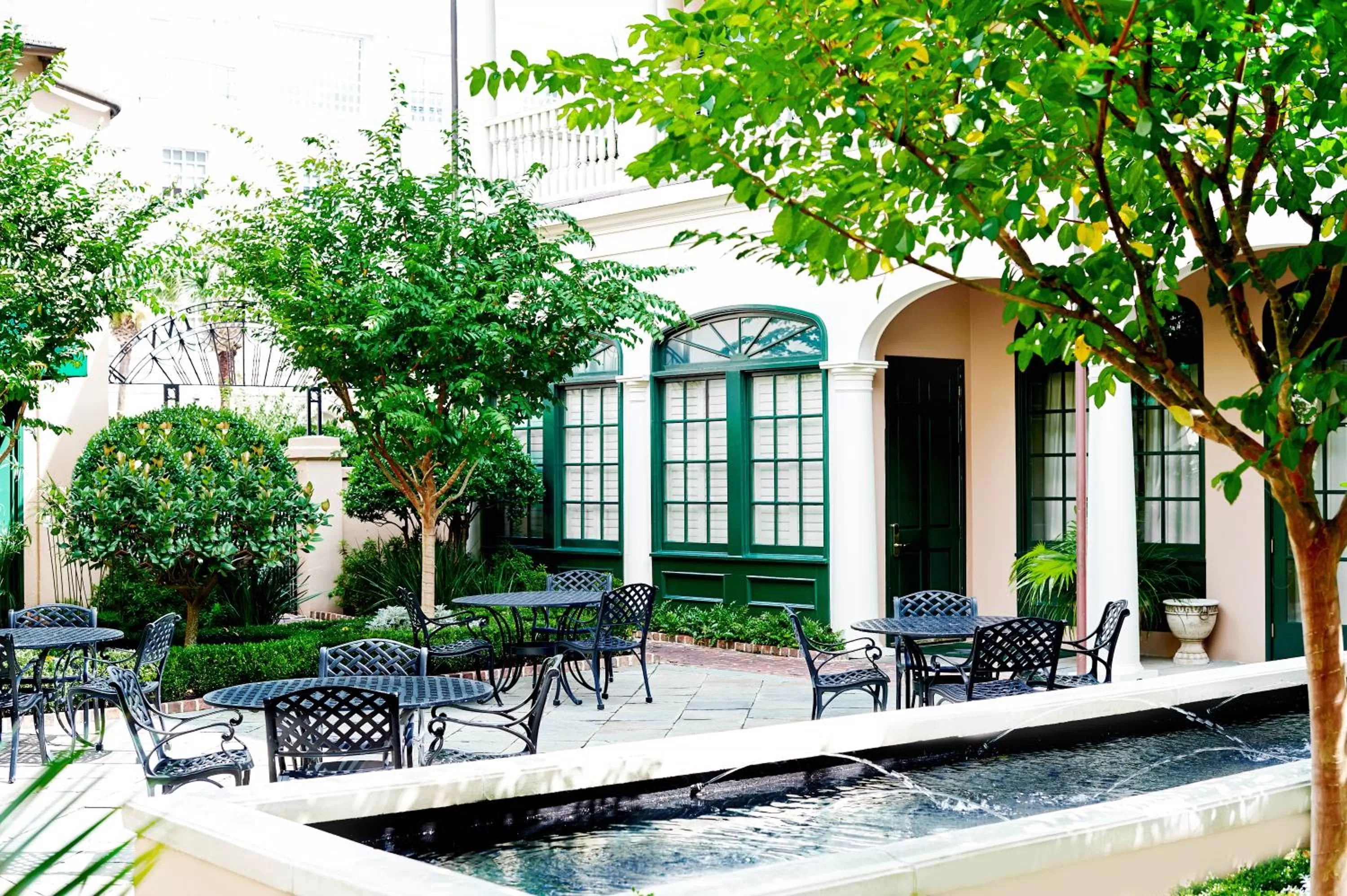 Patio in Planters Inn - Charleston