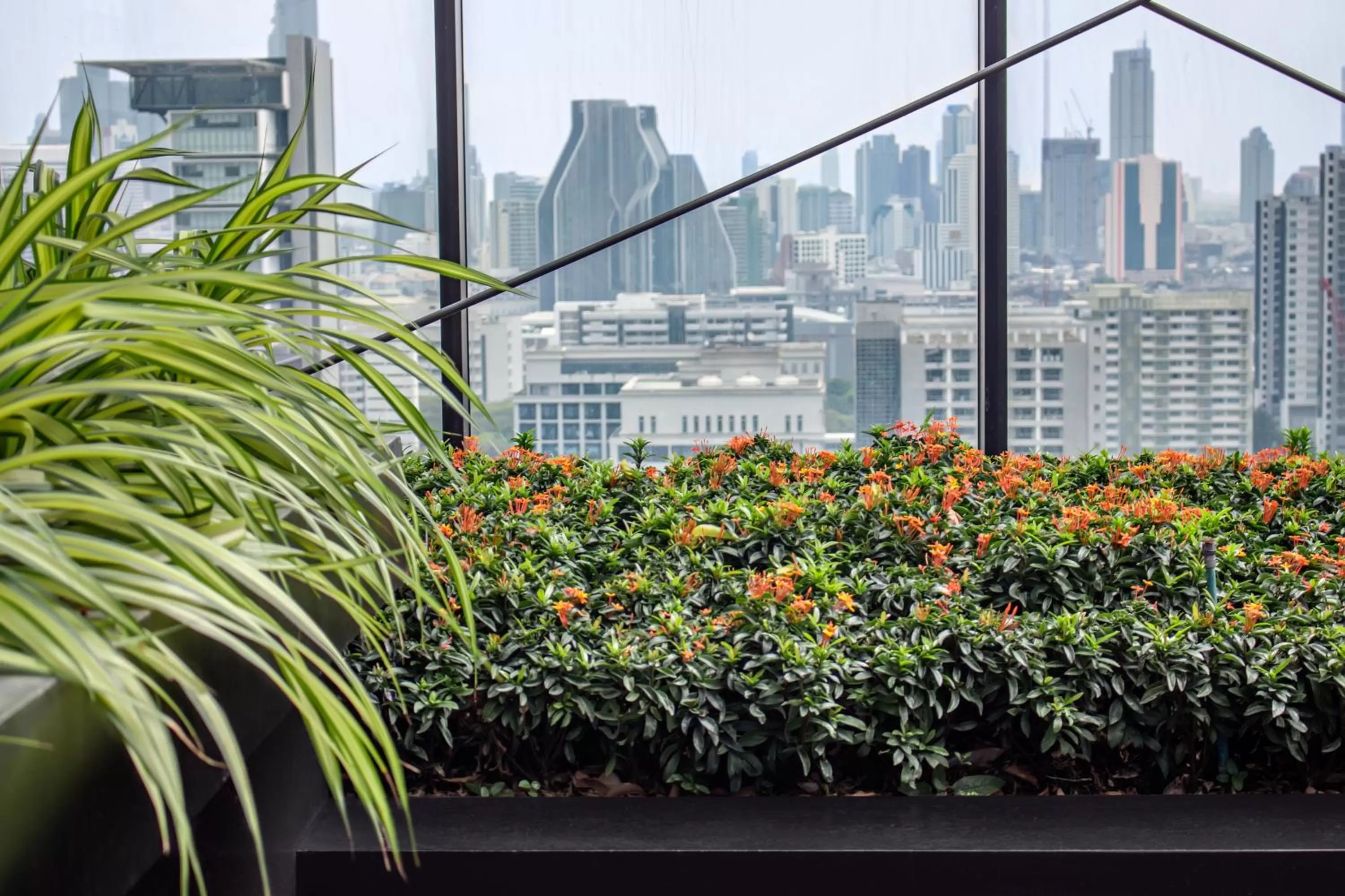 Lobby or reception in Holiday Inn Express Bangkok Siam by IHG
