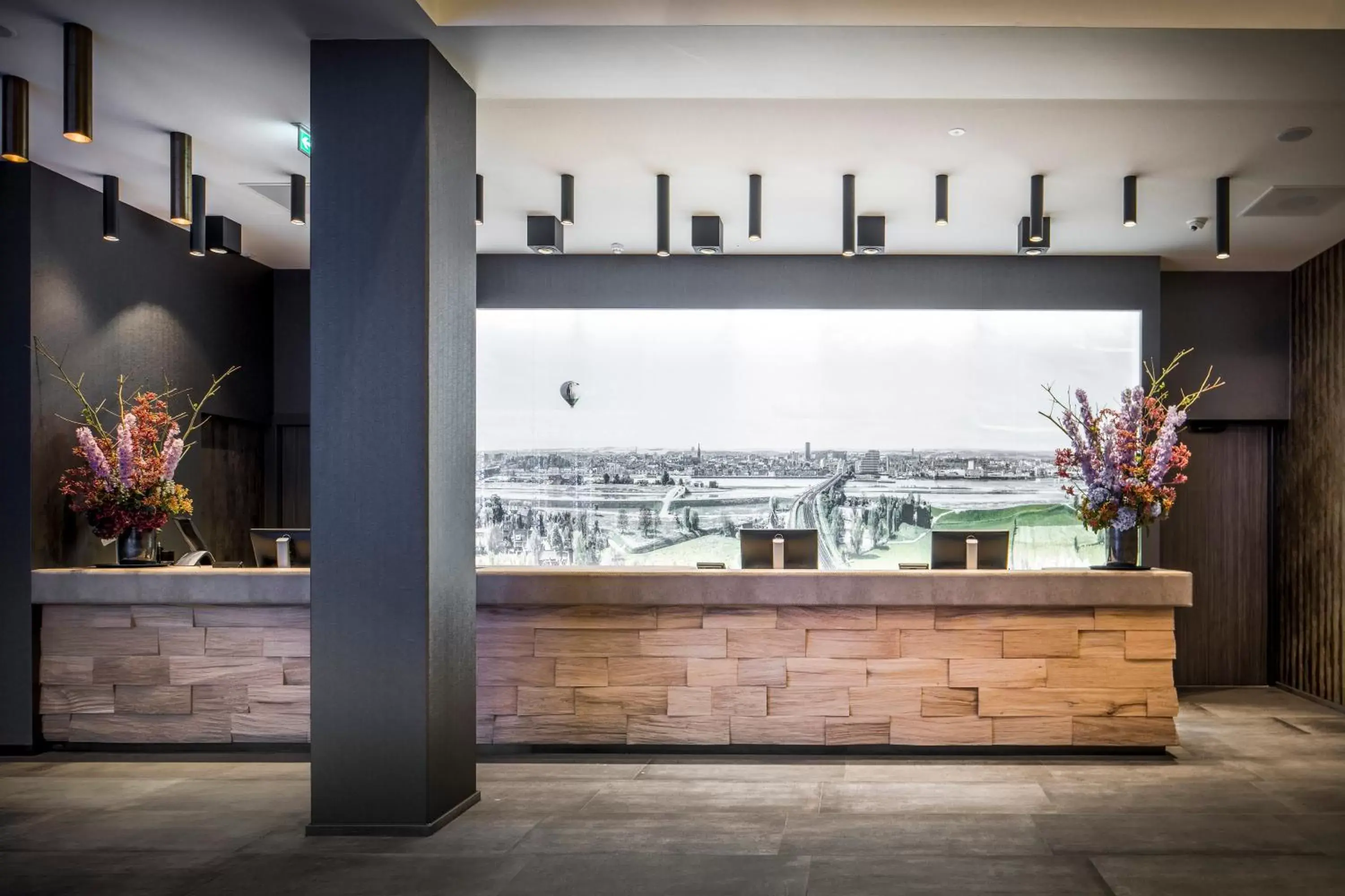 Lobby or reception, Lounge/Bar in Van der Valk Hotel Nijmegen-Lent