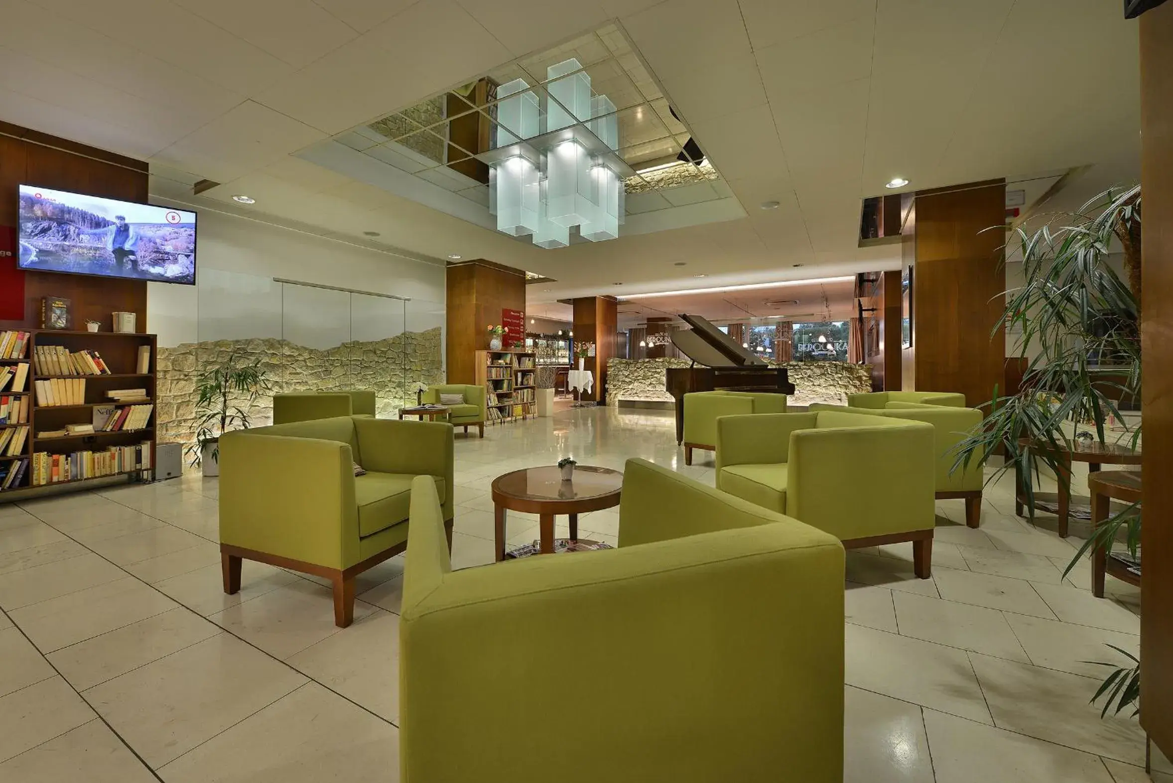 Lobby or reception, Lounge/Bar in Hotel Grand Litava Beroun
