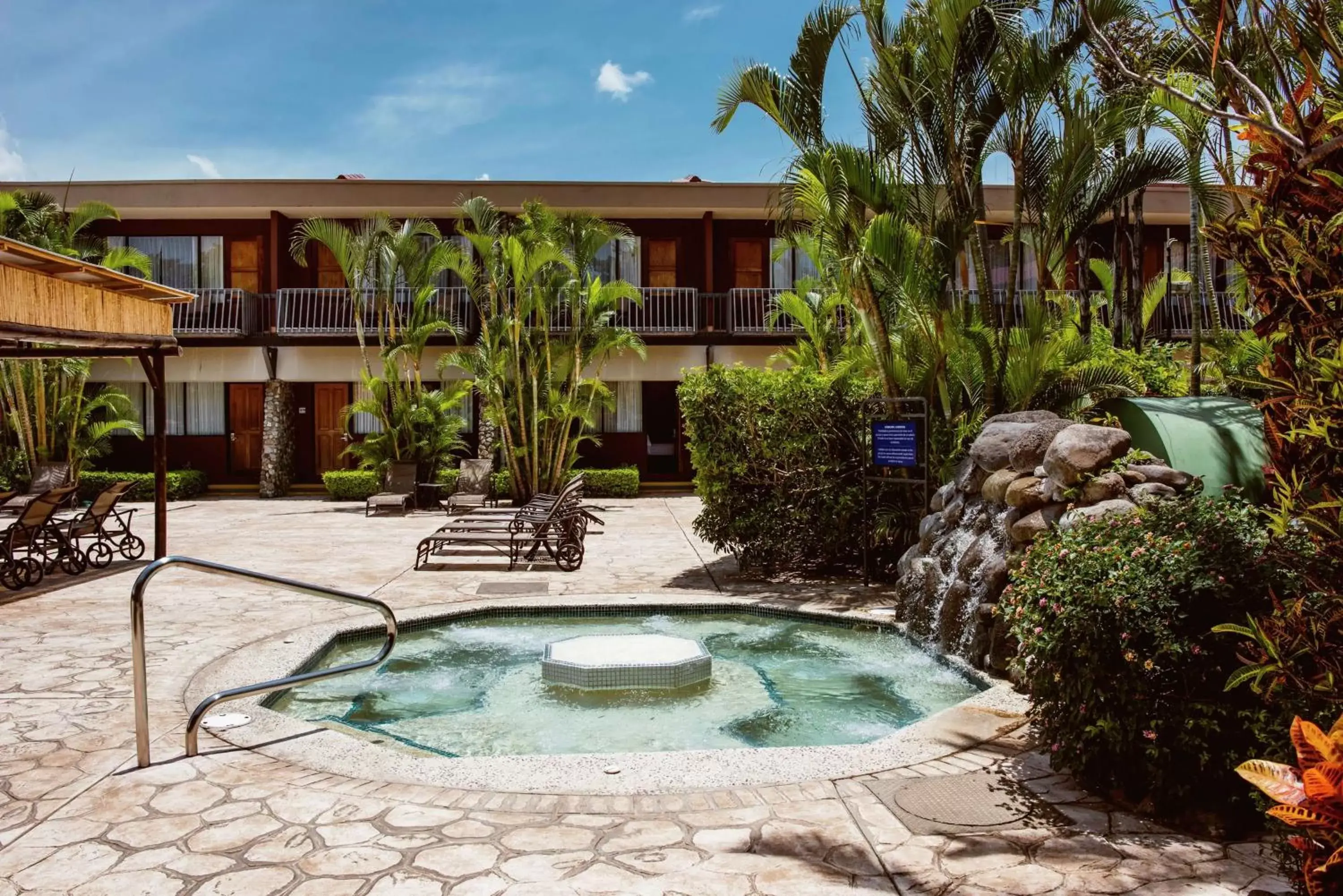 Hot Tub, Swimming Pool in Hilton Cariari DoubleTree San Jose - Costa Rica