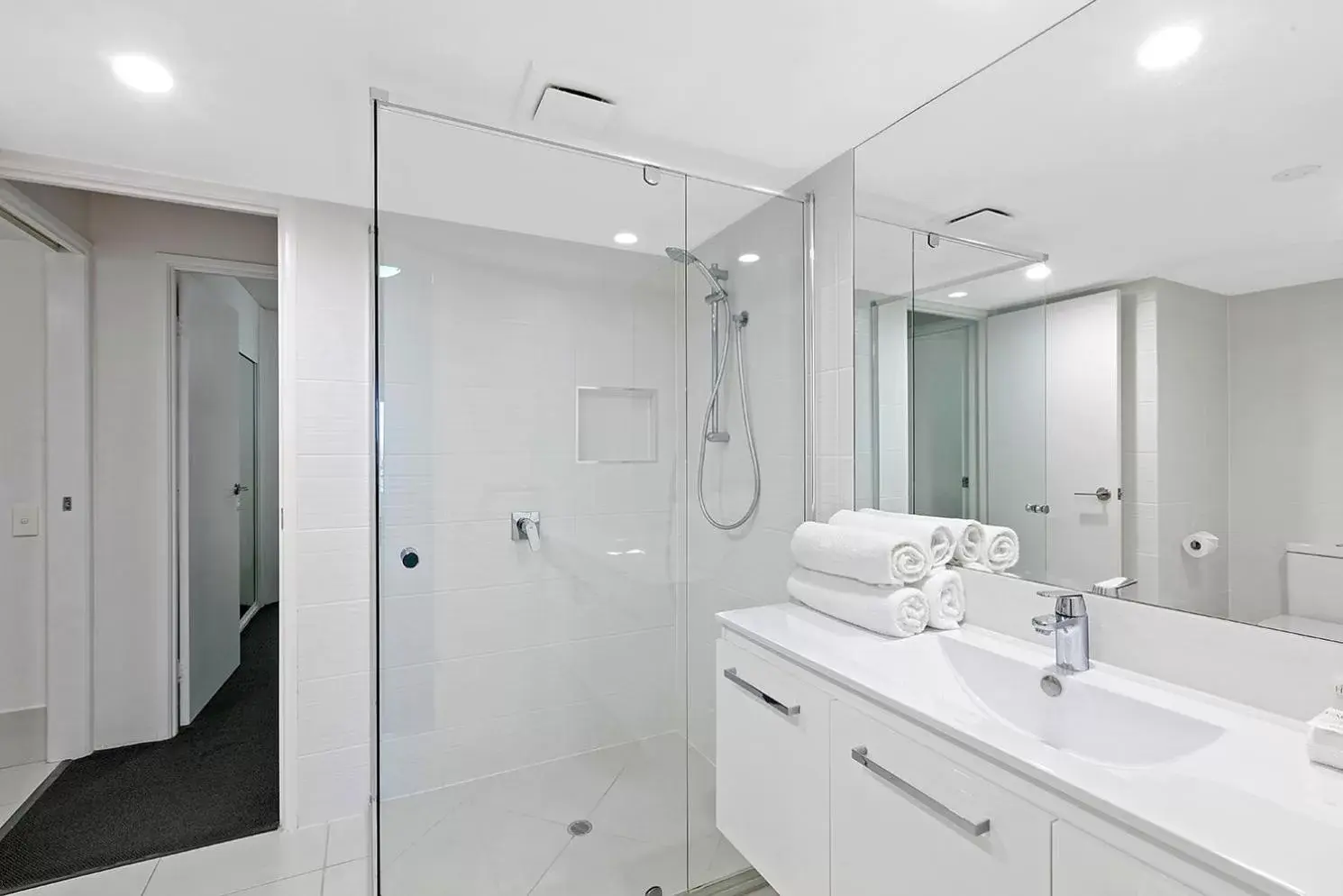 Shower, Bathroom in Caribbean Resort