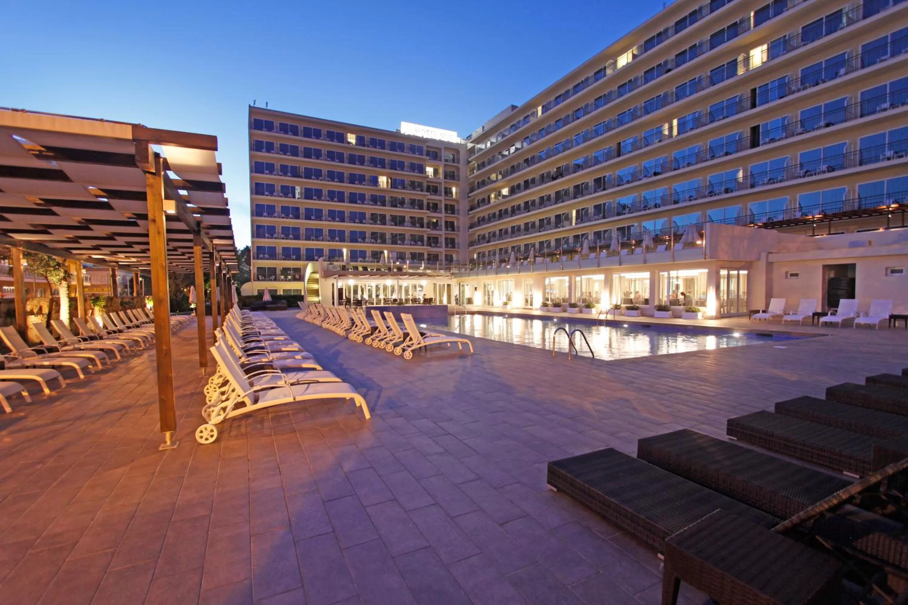 Facade/entrance in BG Java