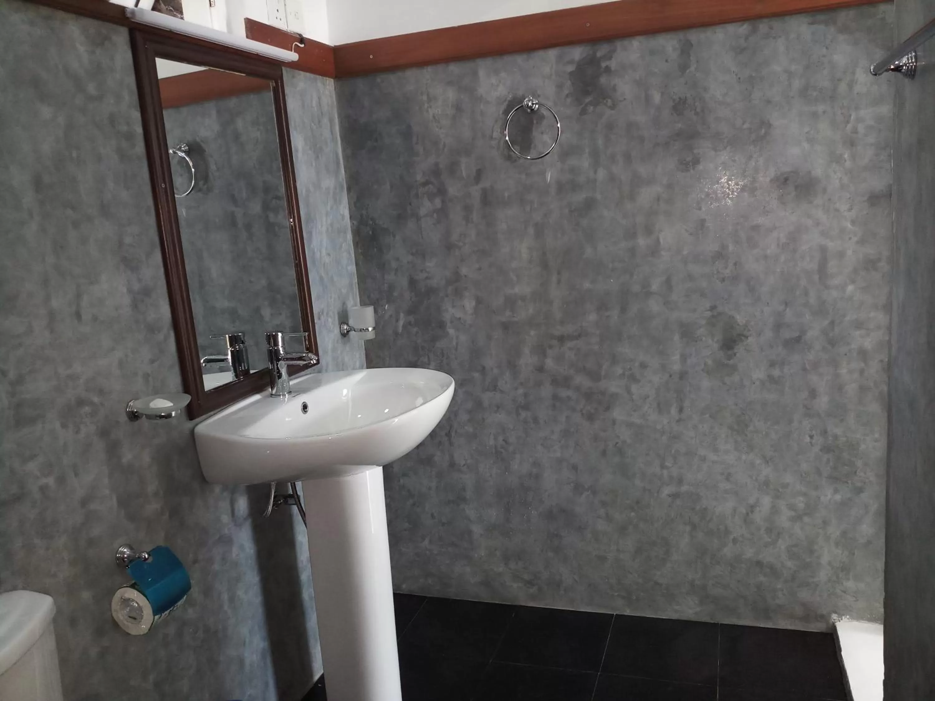 Bathroom in Turtle Bay Beach Resort