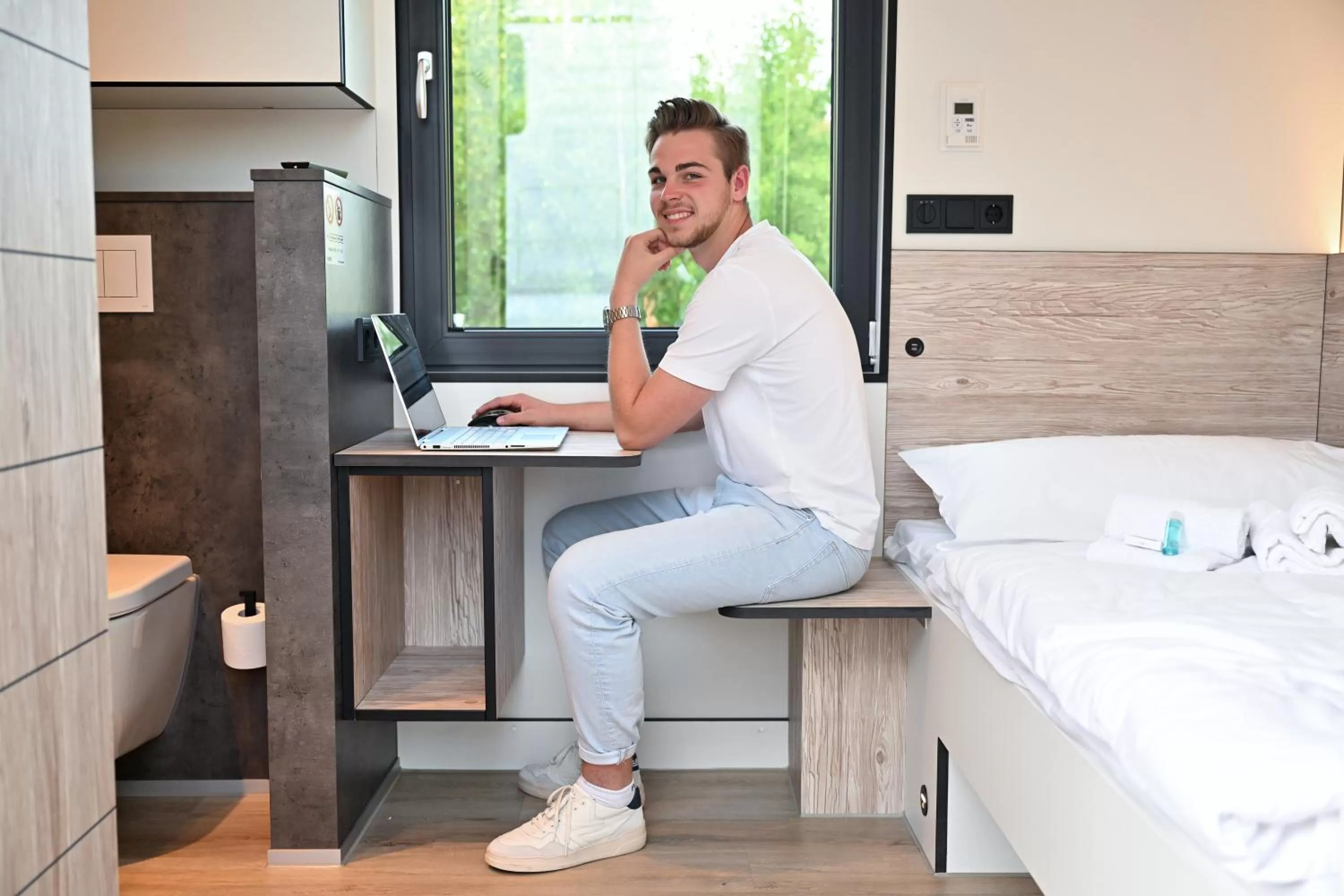 Single Room with Bathroom - single occupancy in Roatel Hirschberg an der Bergstraße (A5) my-roatel-com